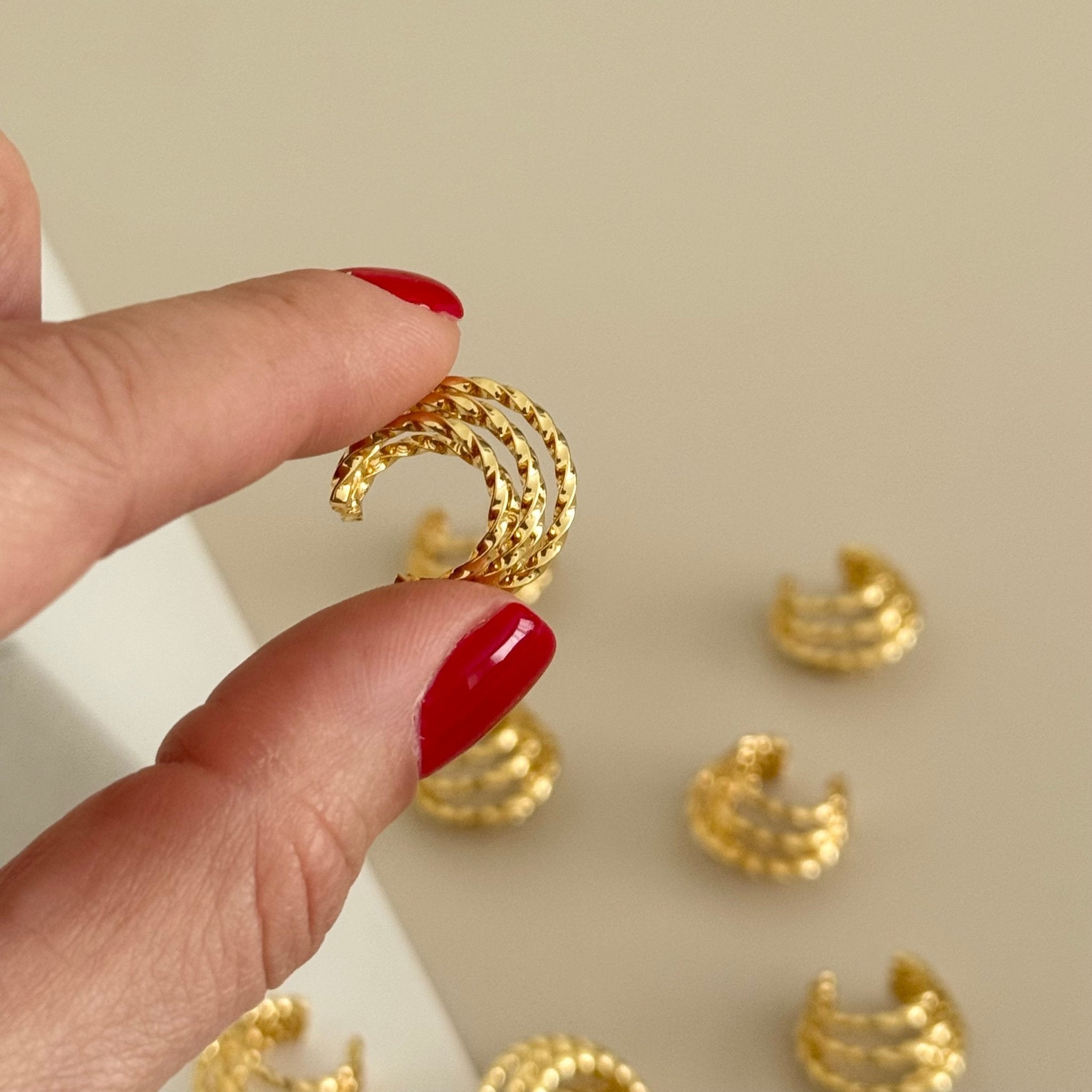 Gold Ear Cuff - Earring | LimaLimón Store - 2