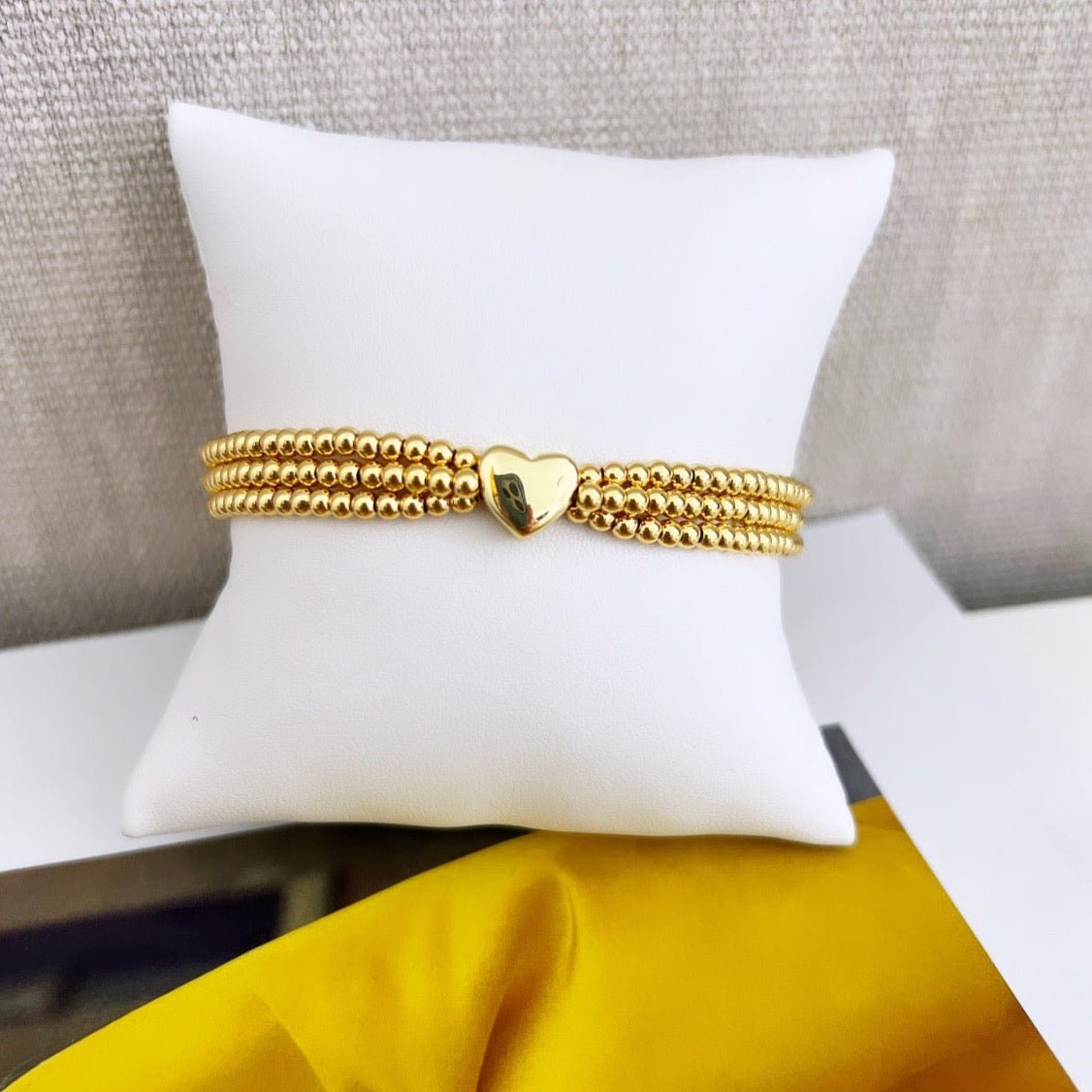 Gold Heart Bracelet - Bracelets | LimaLimón Store - 1