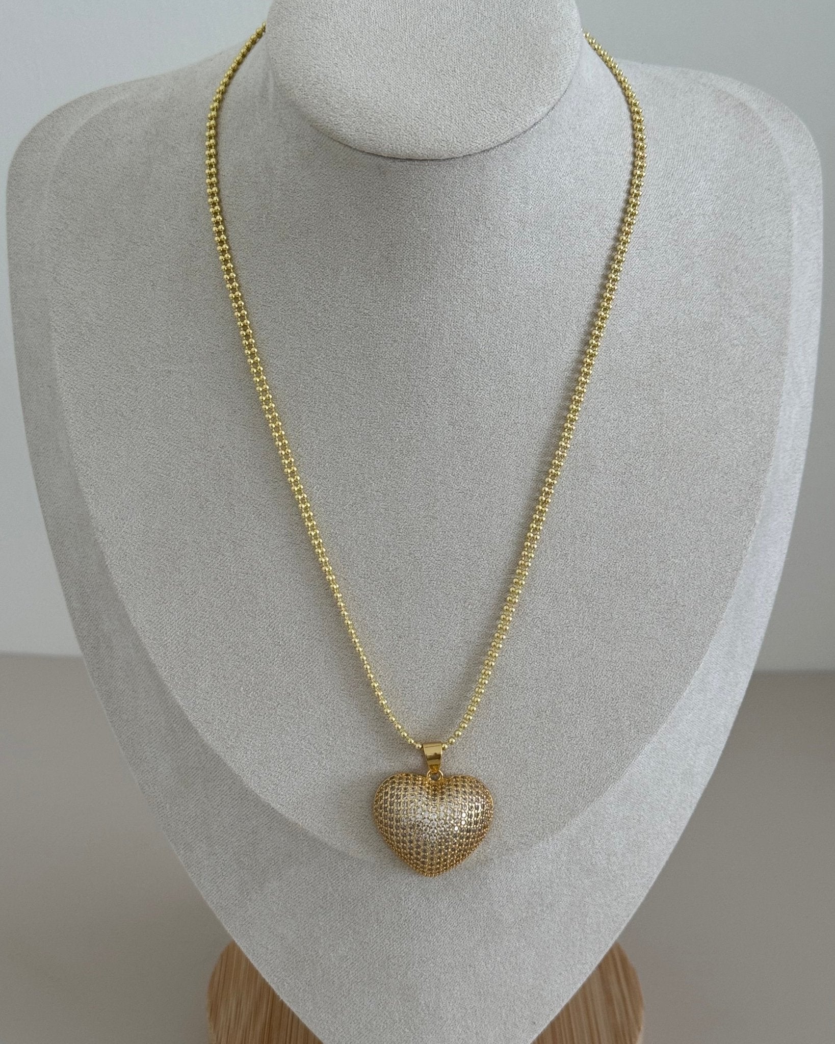 Gold Heart Necklace - Necklaces | LimaLimón Store - 1