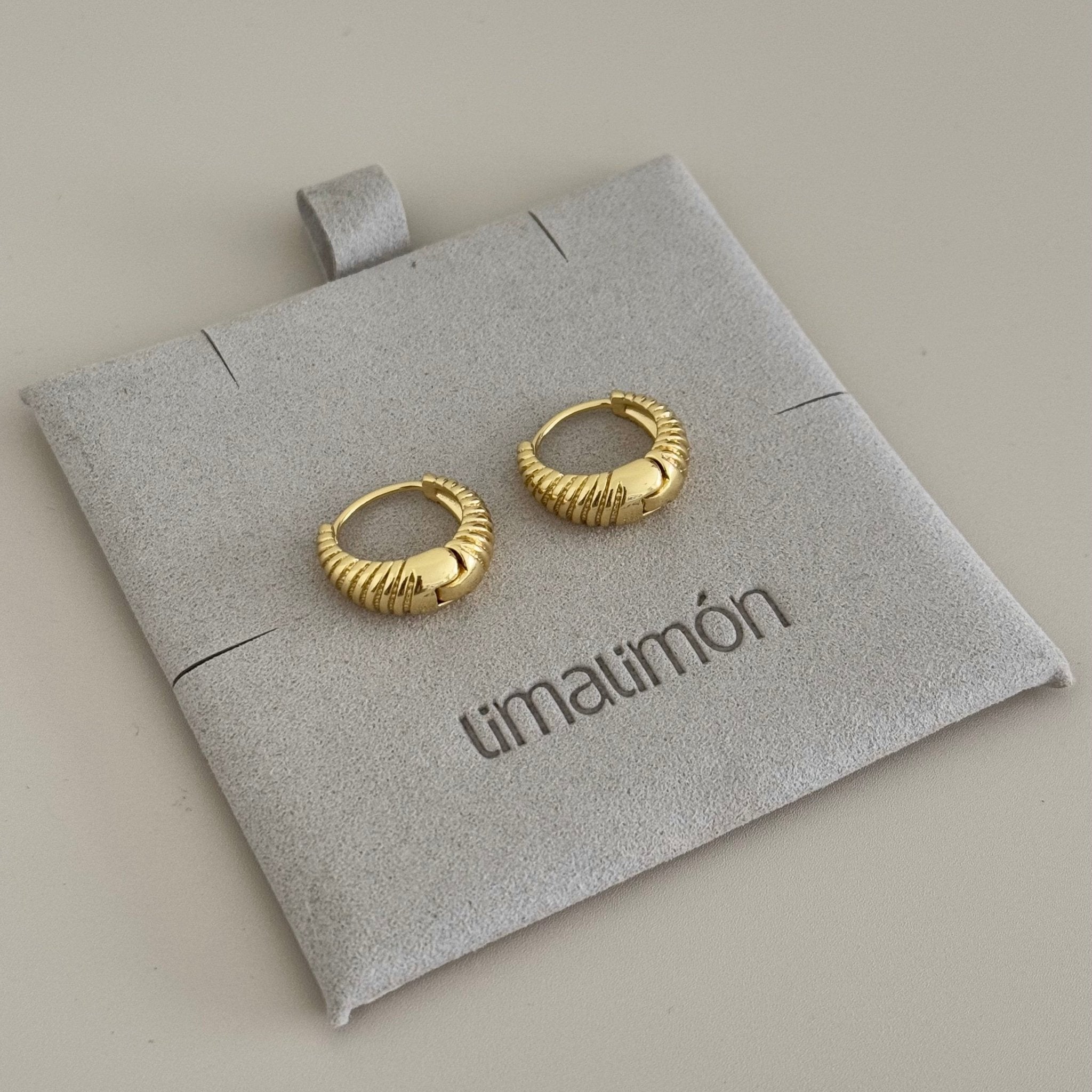 Gold Hoops - Earring | LimaLimón Store - 2