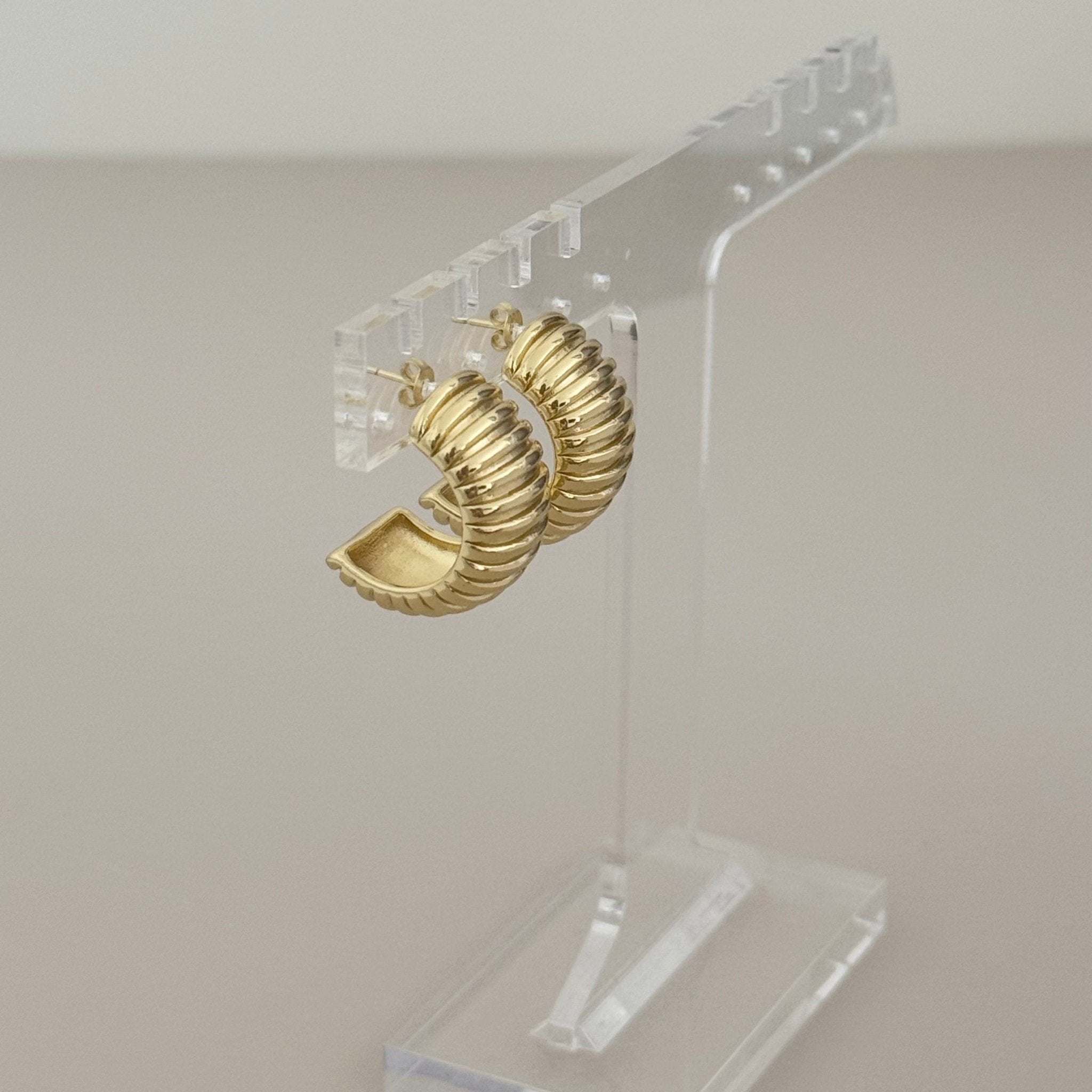 Gold Hoops - LimaLimón Store