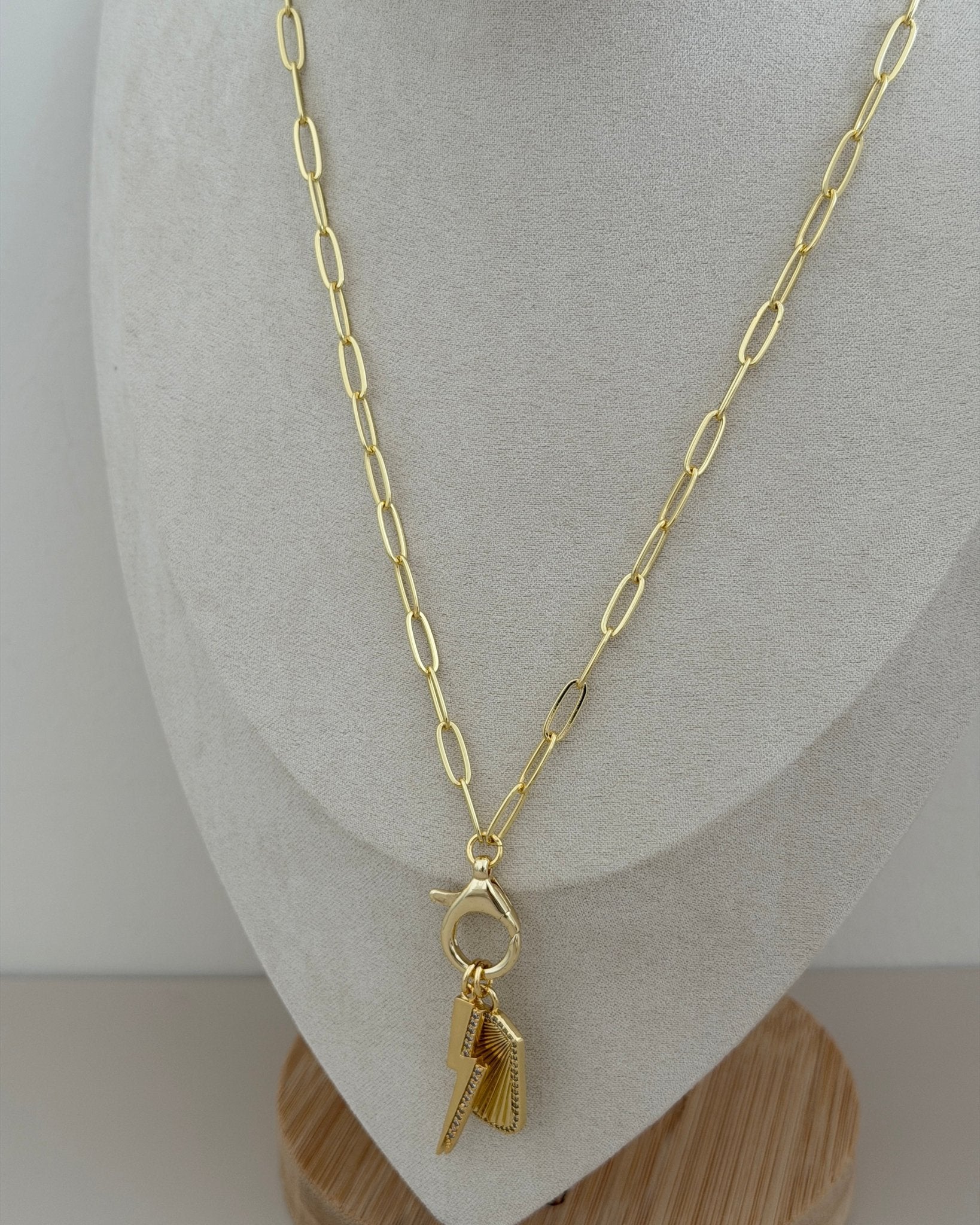 Golden Bolt Charm Paperclip Necklace - Necklace | LimaLimón Store - 2