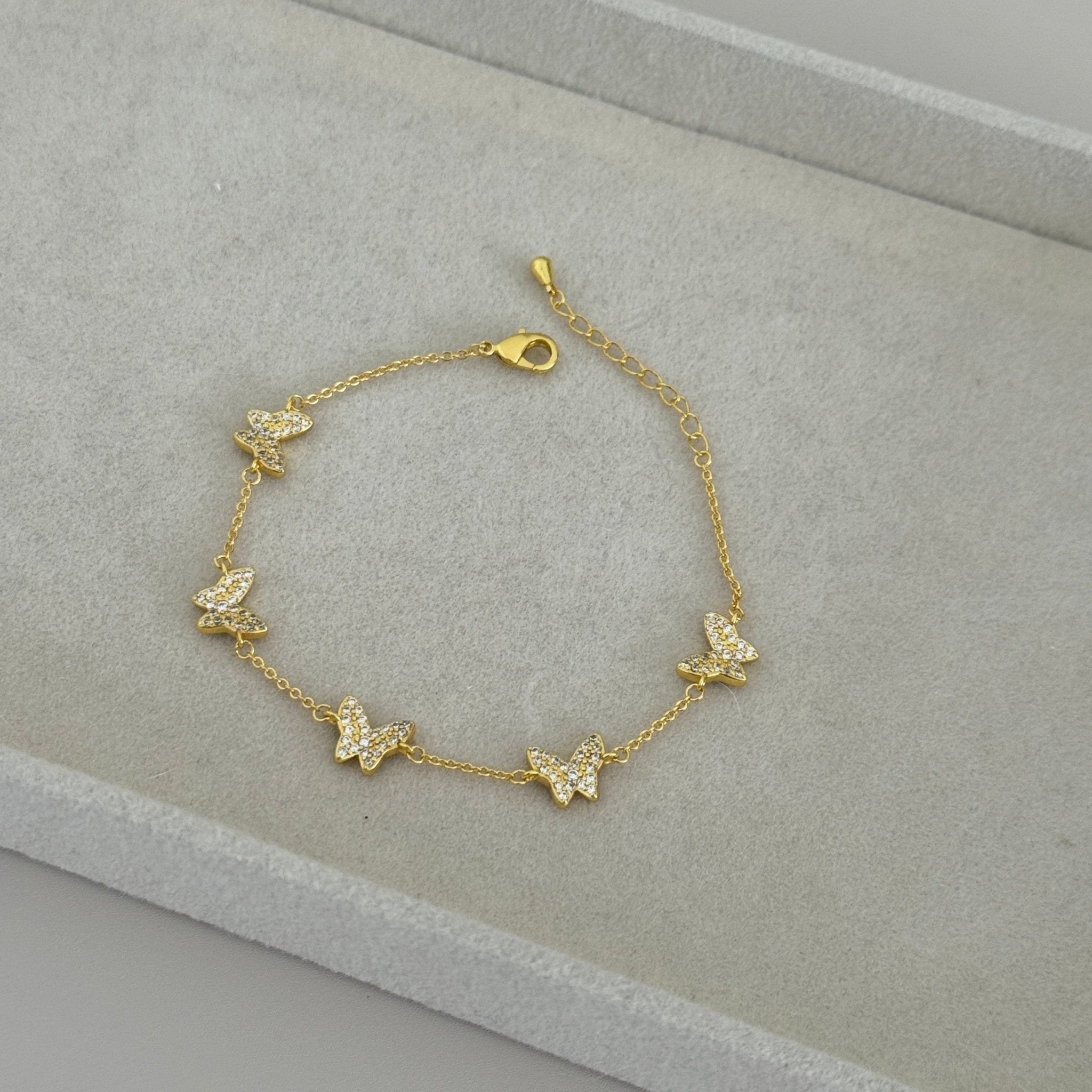 Golden Butterfly Charm Bracelet - Bracelets | LimaLimón Store - 3