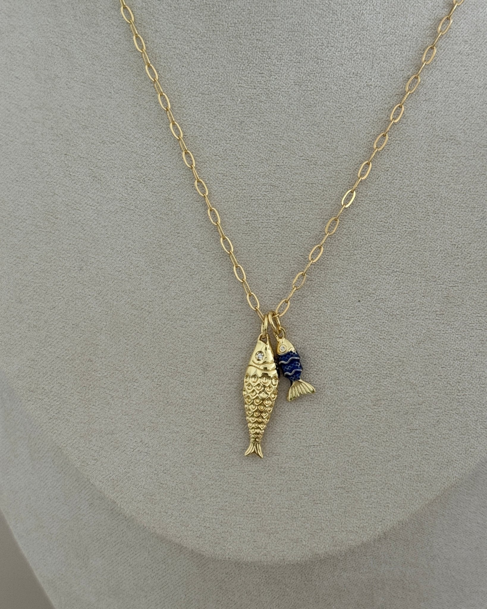 Golden Fish & Tail Charm Necklace - Necklaces | LimaLimón Store - 6
