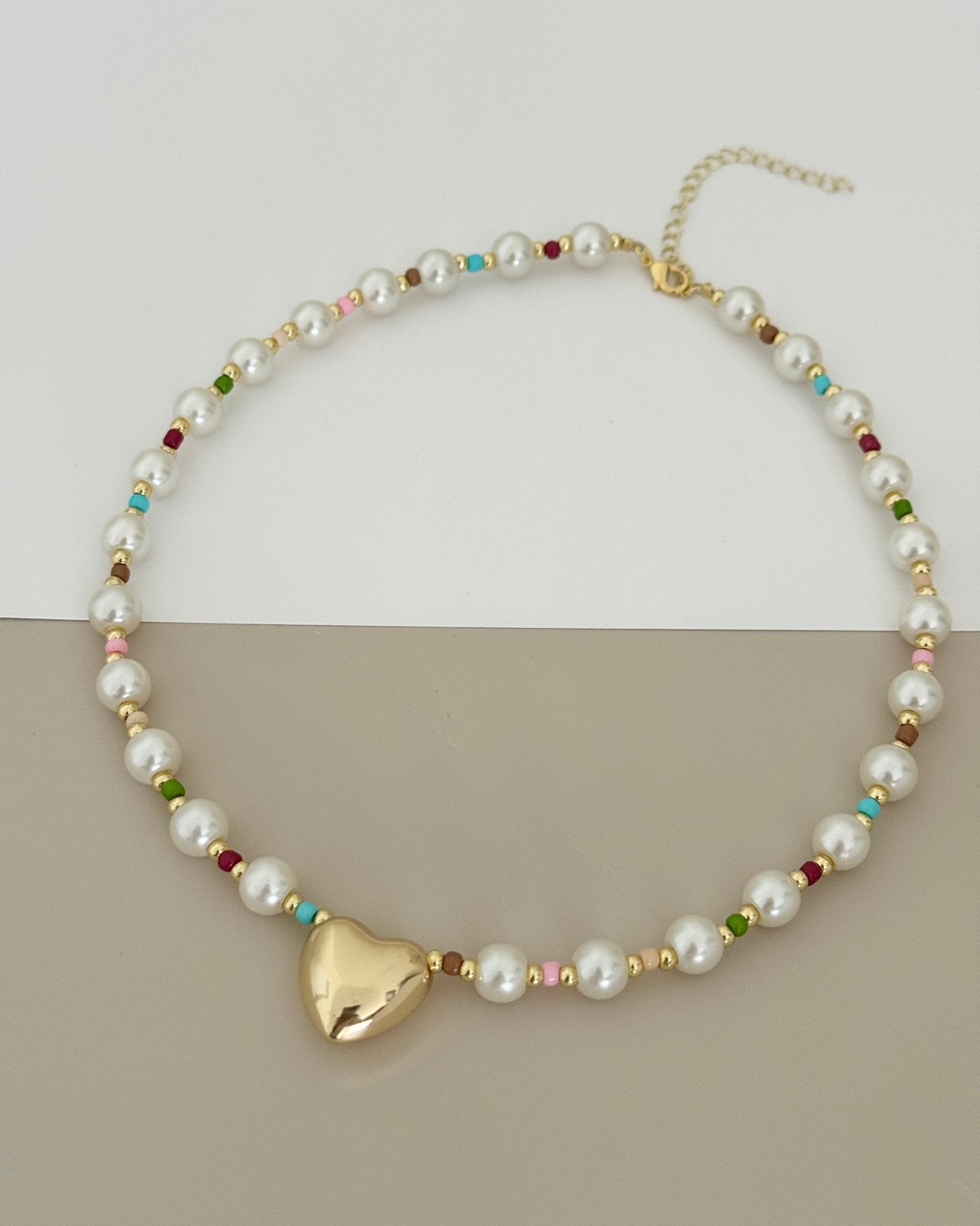 Golden Heart Pearl Necklace - Necklaces | LimaLimón Store - 7