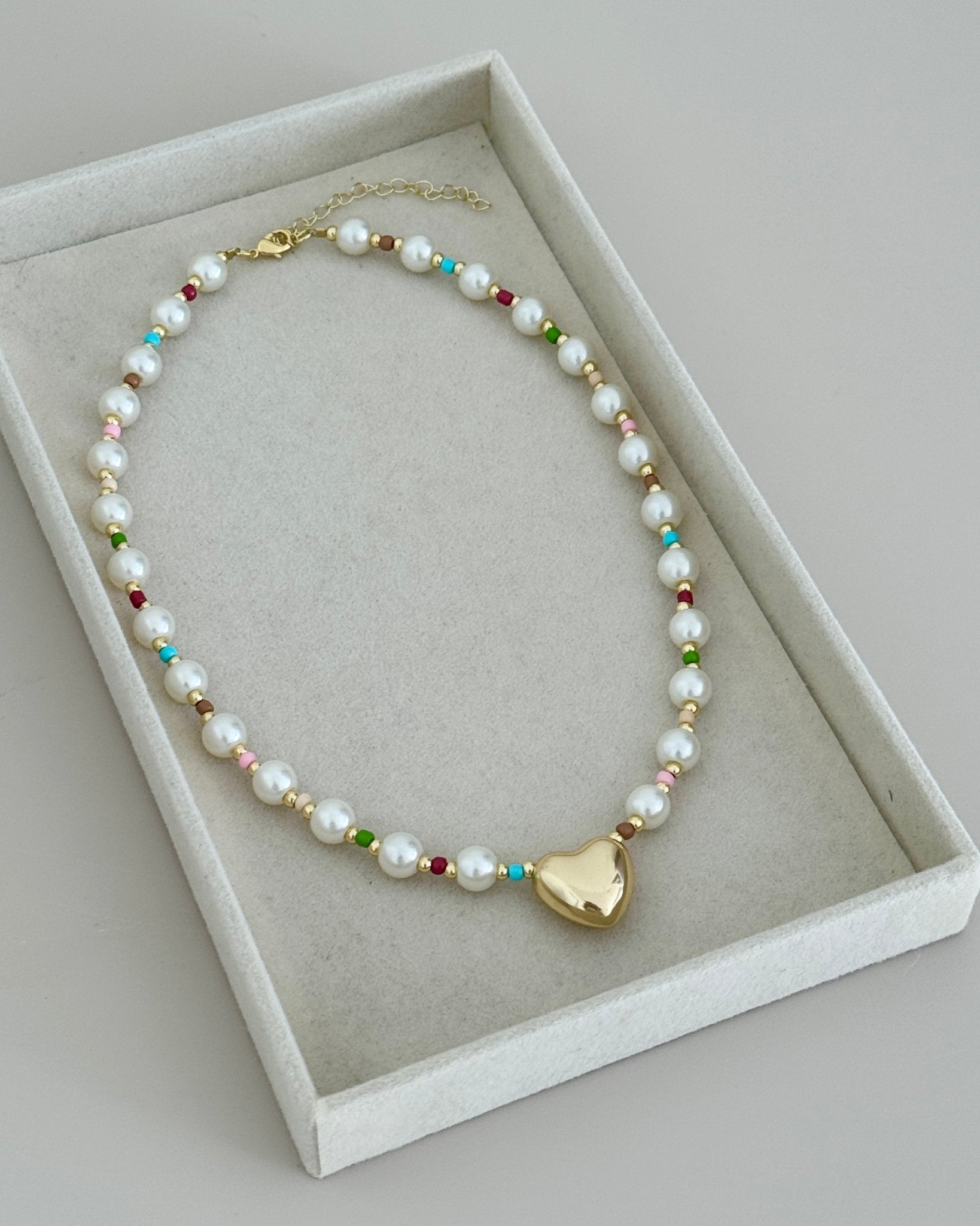 Golden Heart Pearl Necklace - Necklaces | LimaLimón Store - 6