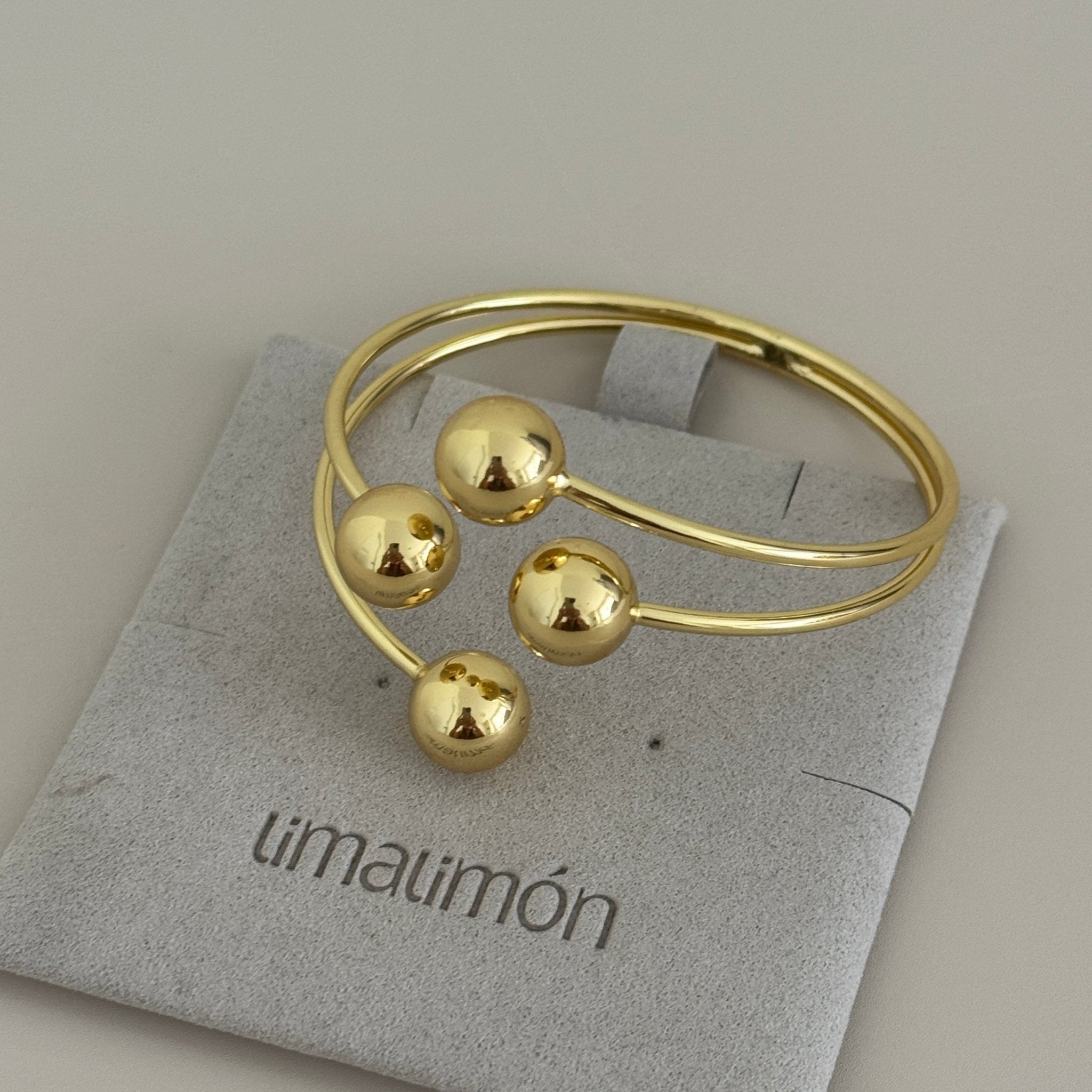 Golden Orbit Cuff - Bracelets | LimaLimón Store - 3
