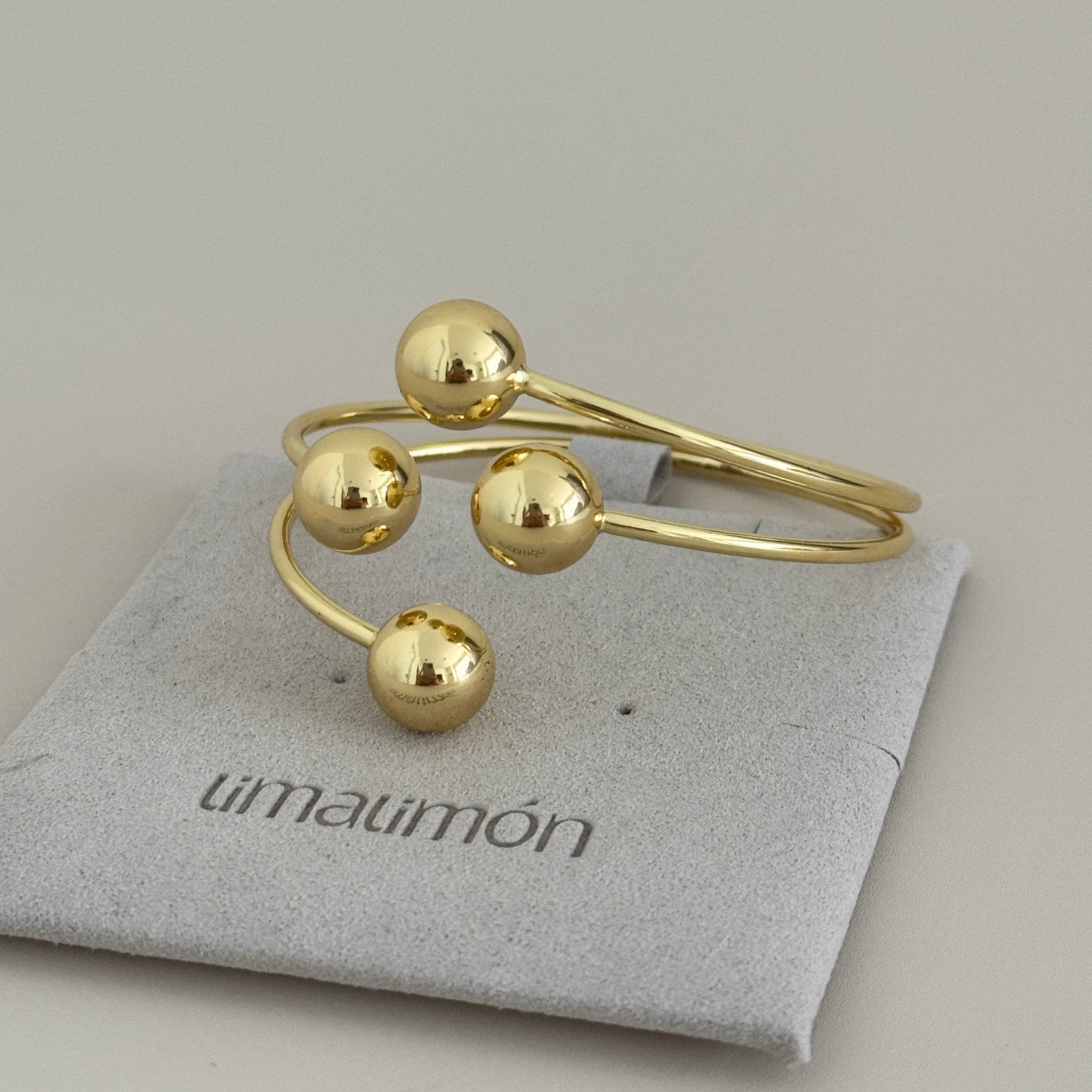 Golden Orbit Cuff - Bracelets | LimaLimón Store - 2