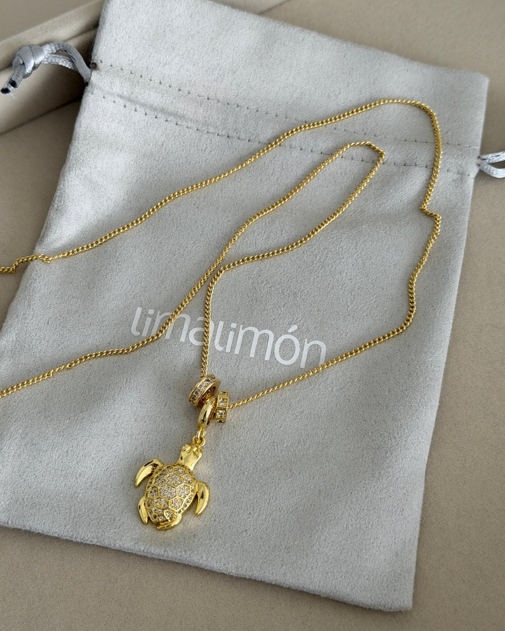 Golden Sea Turtle Charm Necklace - Necklaces | LimaLimón Store - 6