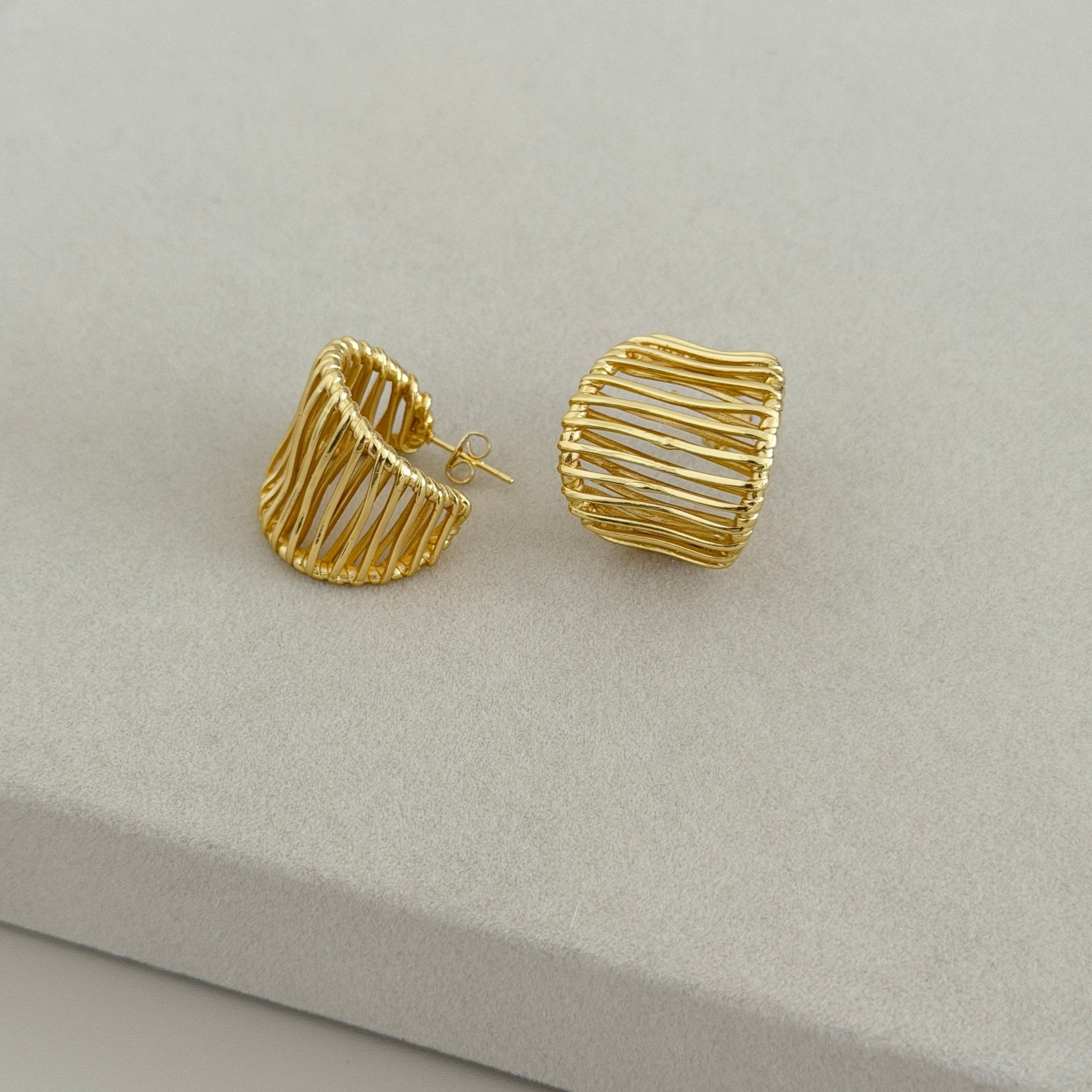 Golden Wave Statement Earrings - Earring | LimaLimón Store - 1