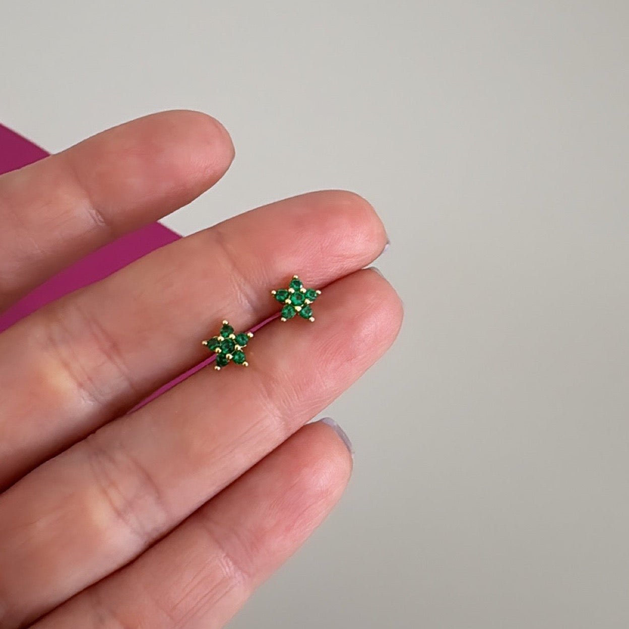 Green Stud Flower - LimaLimón Store