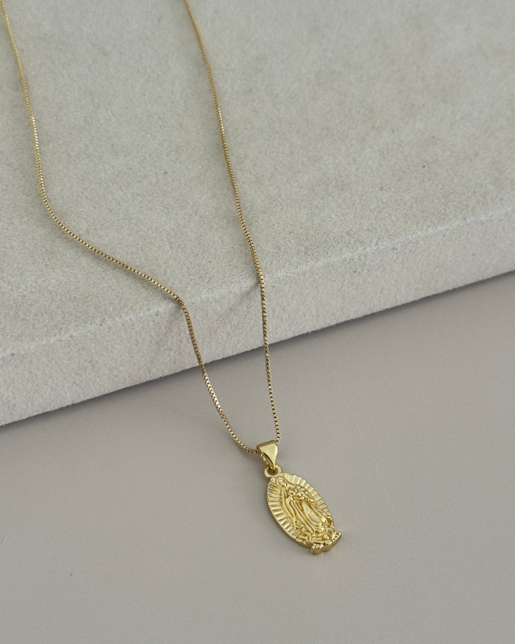 Guadalupe Pendant Necklace - Necklace | LimaLimón Store - 1