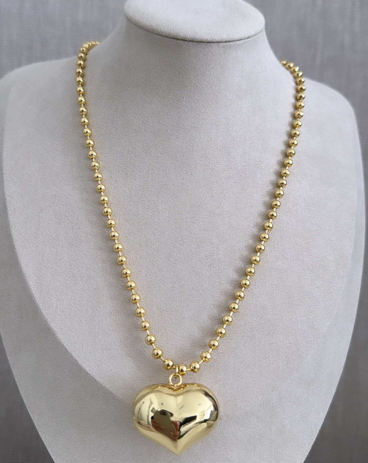 Heart Bead Necklace - Necklaces | LimaLimón Store - 1