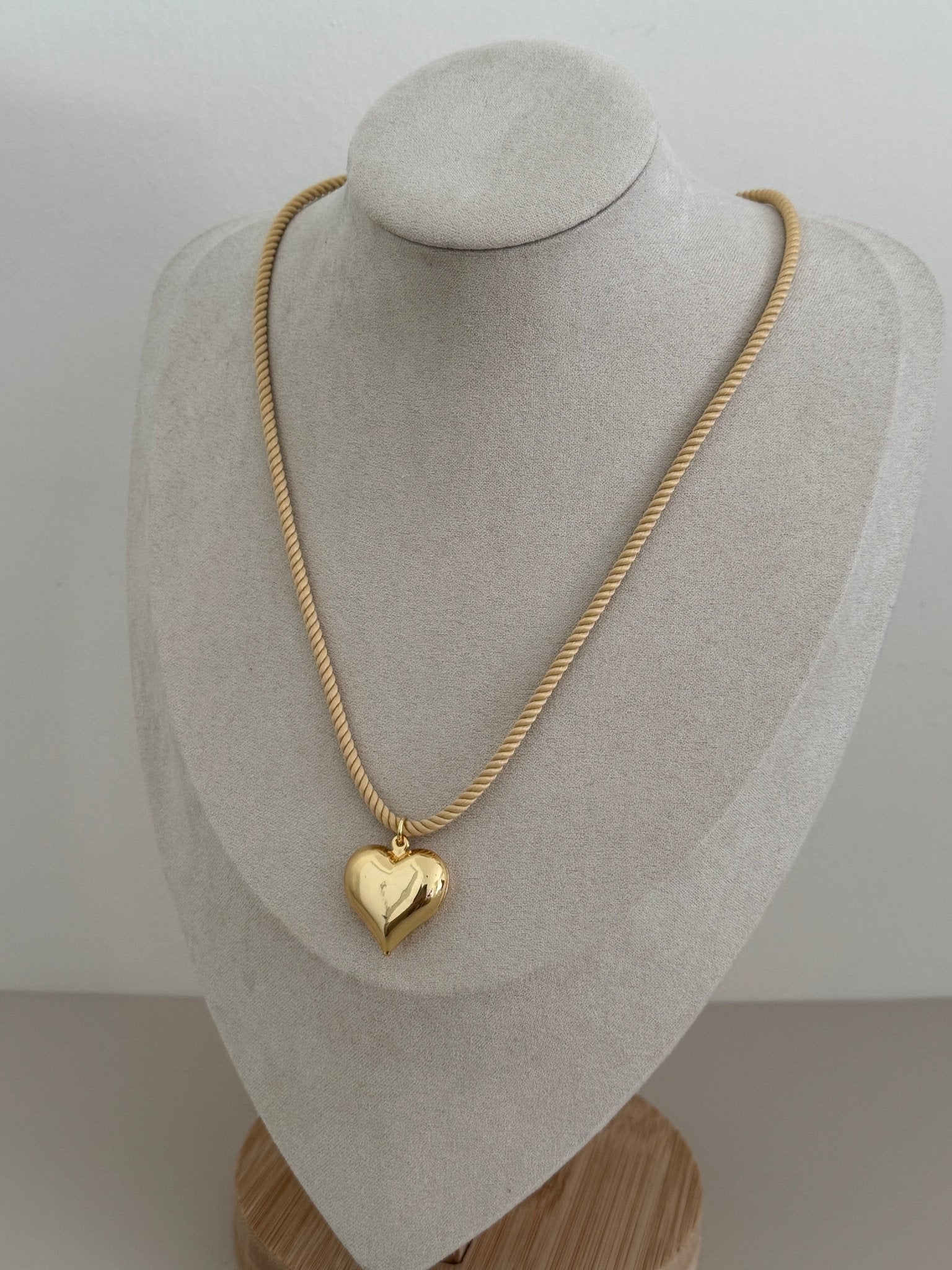 Heart Cord Necklace - Necklaces | LimaLimón Store - 5