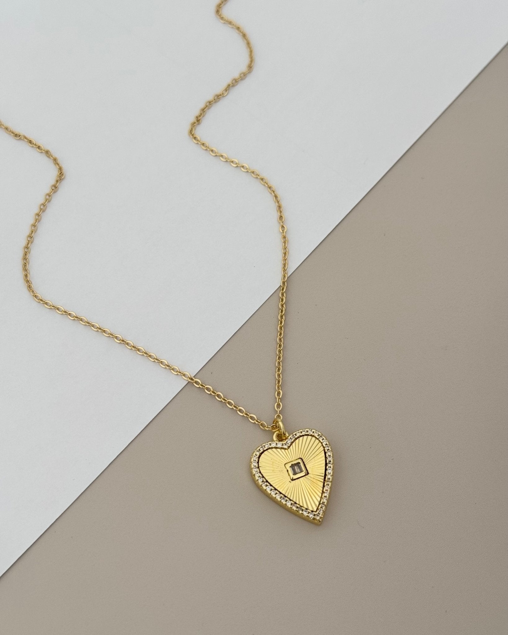 Heart Gold Necklace - LimaLimón Store