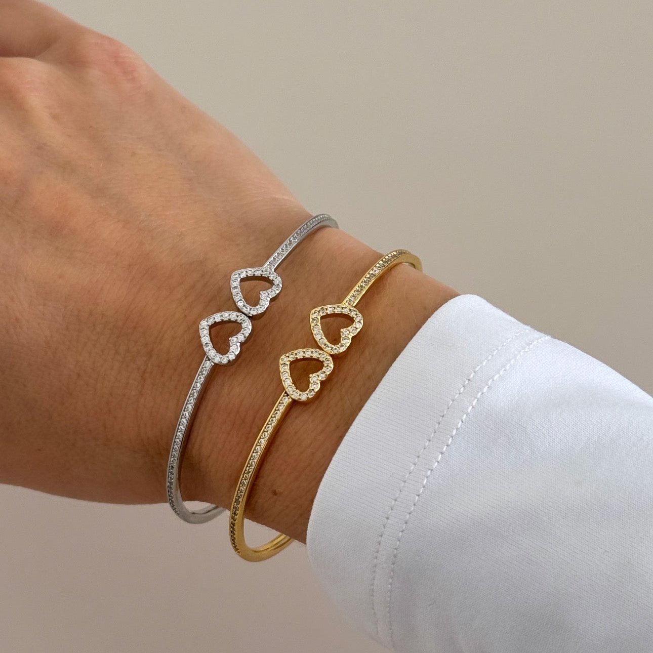 Hearts Bangle - Bracelet | LimaLimón Store - 1