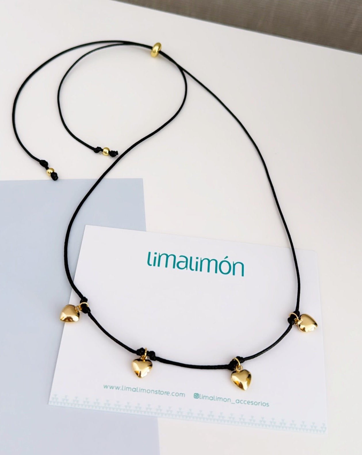 Hearts Cord Necklace - Necklace | LimaLimón Store - 2