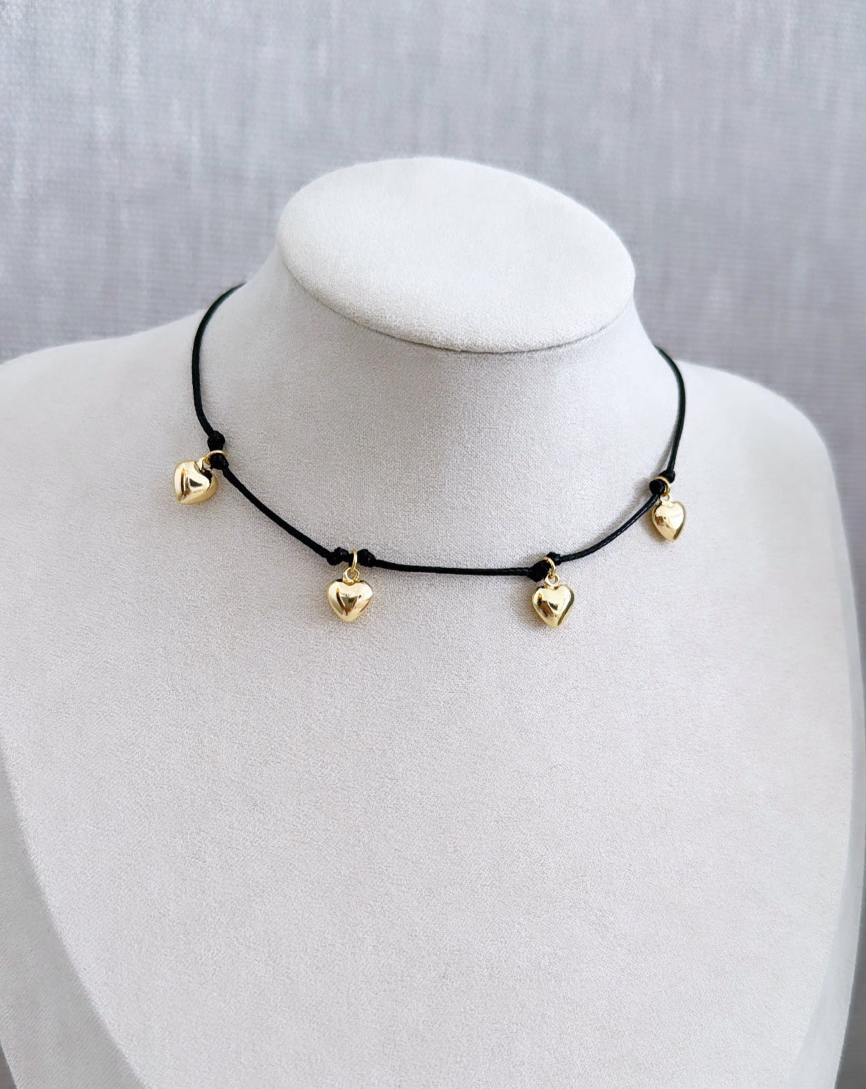 Hearts Cord Necklace - Necklace | LimaLimón Store - 3