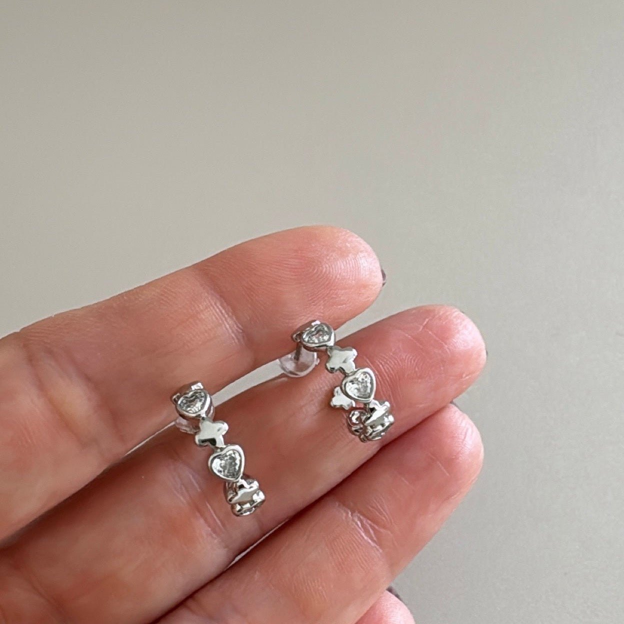 Hearts Zirconia Hoops - Earring | LimaLimón Store - 5