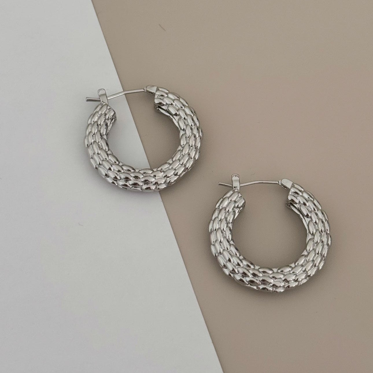 Hoops Earring - Earring | LimaLimón Store - 3