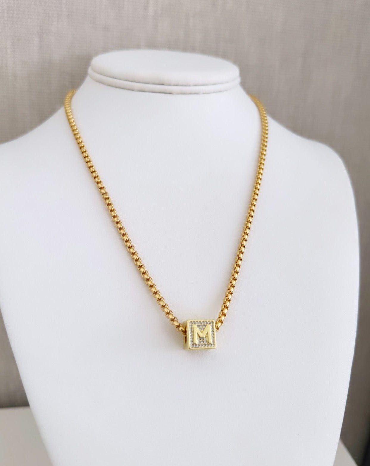Initial Gold Necklace - Necklace | LimaLimón Store - 12