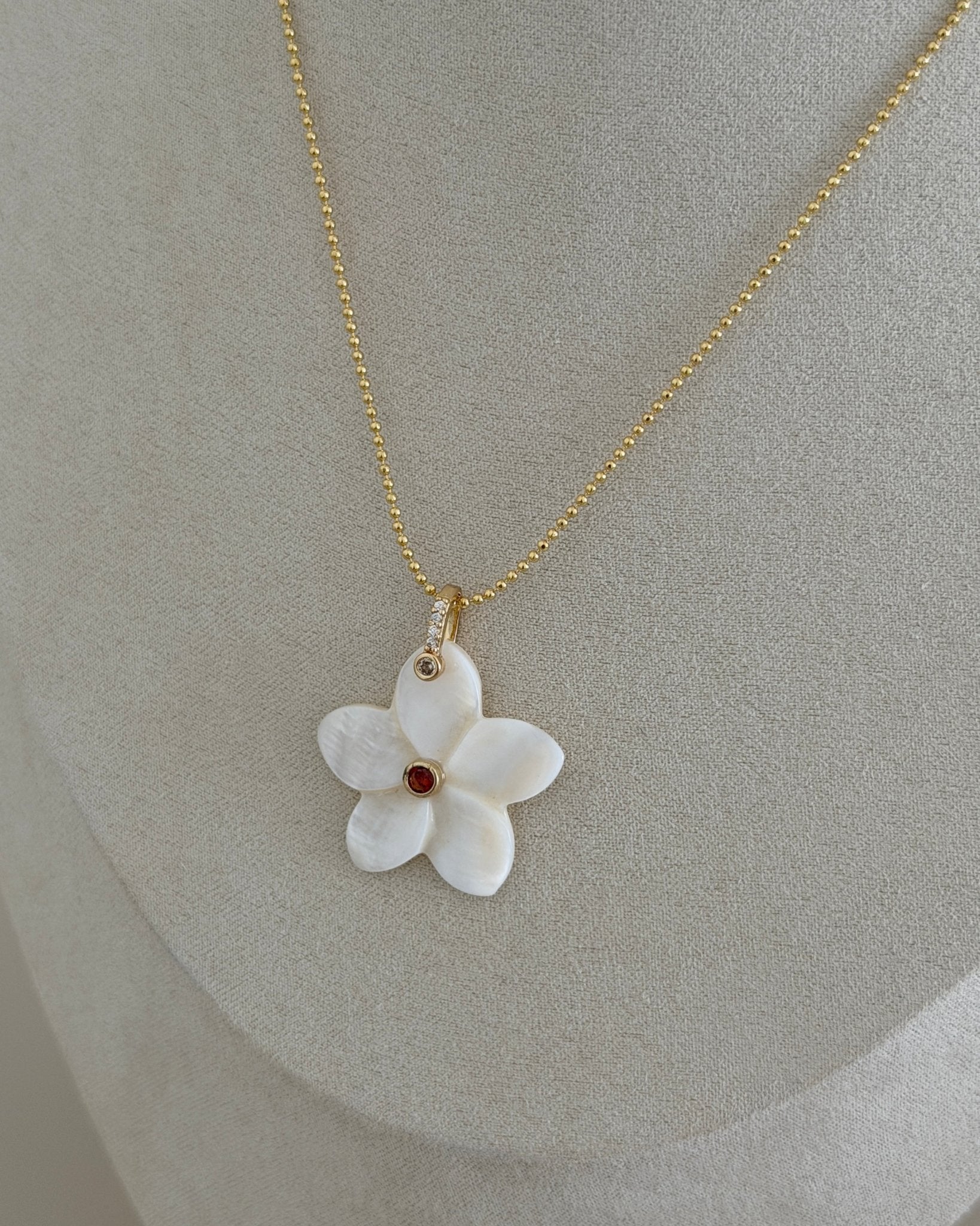 Isla Bloom Necklace - Necklaces | LimaLimón Store - 5