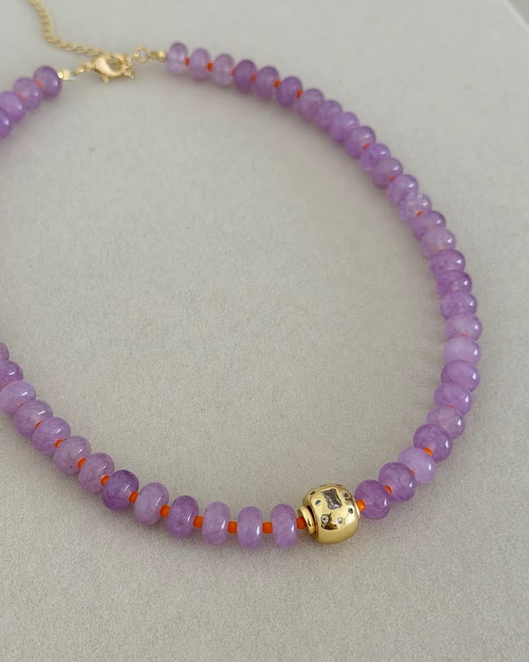 Lavender Glow Beaded Necklace - Necklaces | LimaLimón Store - 1