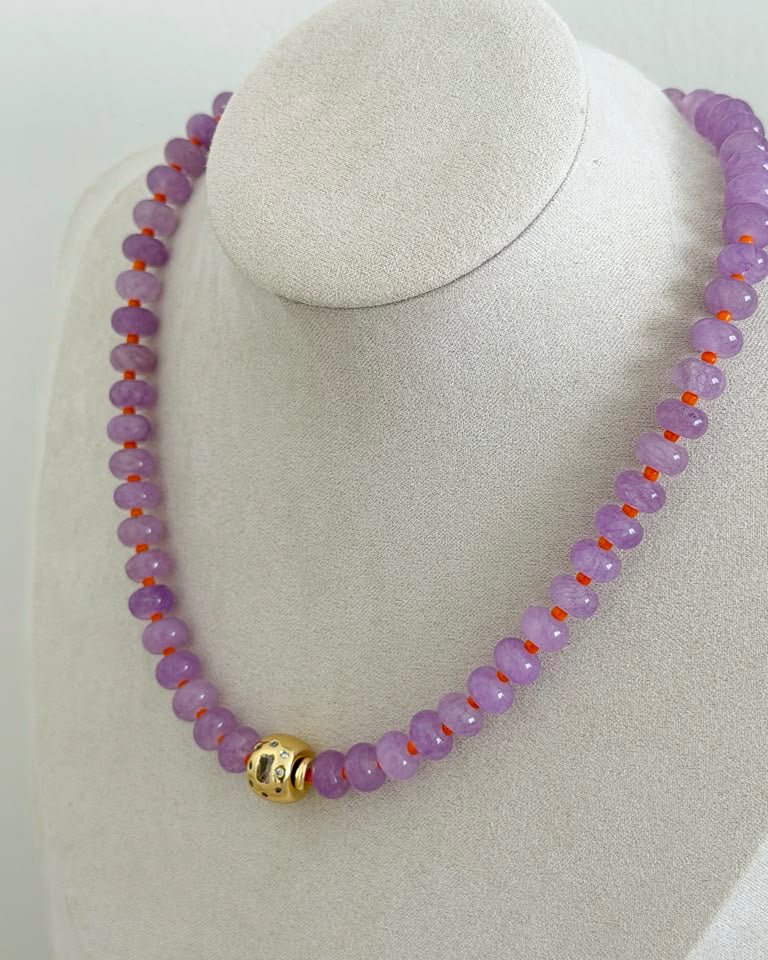 Lavender Glow Beaded Necklace - Necklaces | LimaLimón Store - 2