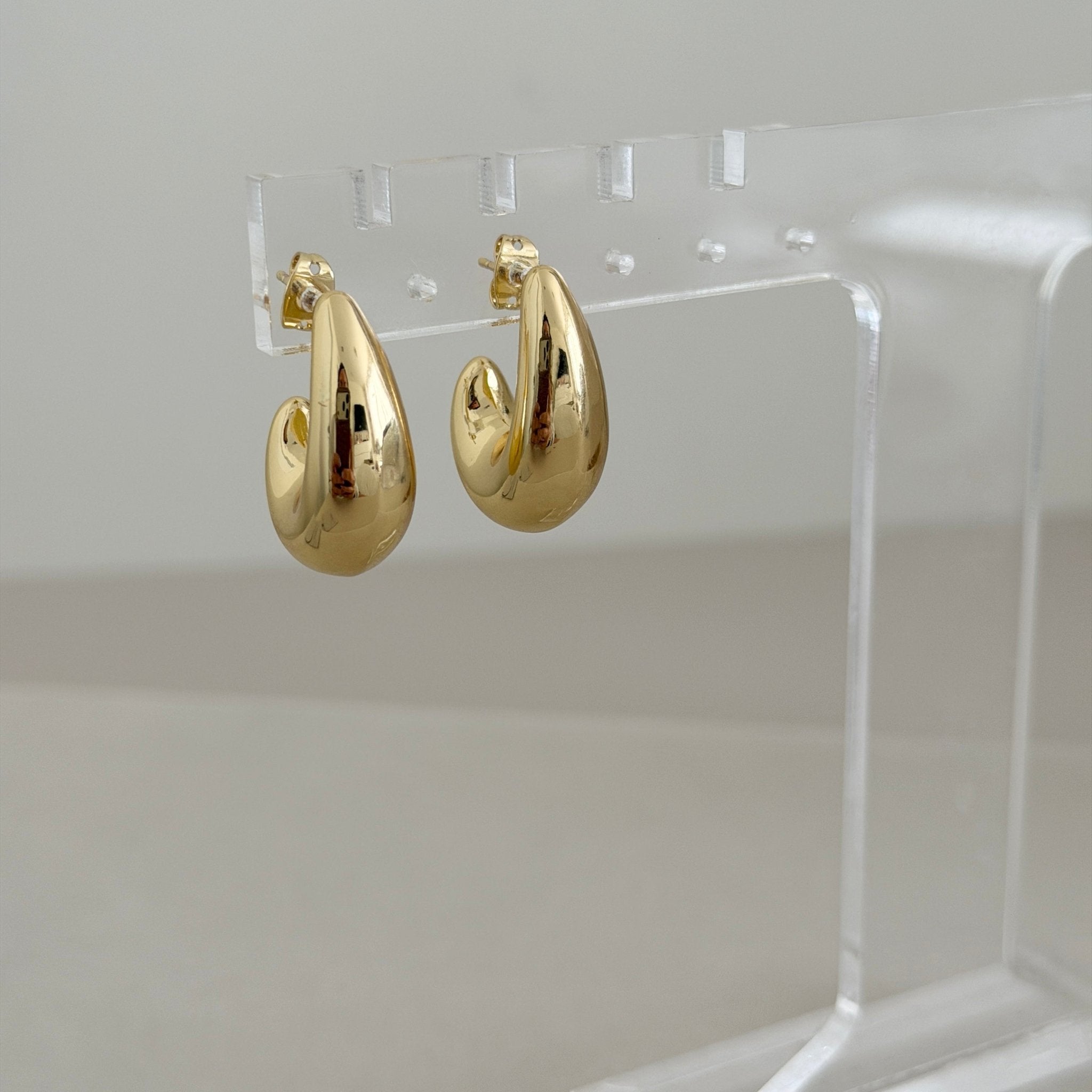 Luna Gold Hoop Earrings - Earring | LimaLimón Store - 4