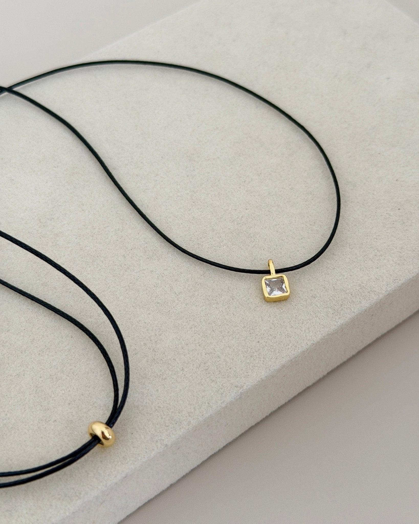 Luna Square Cord Necklace - Necklace | LimaLimón Store - 5
