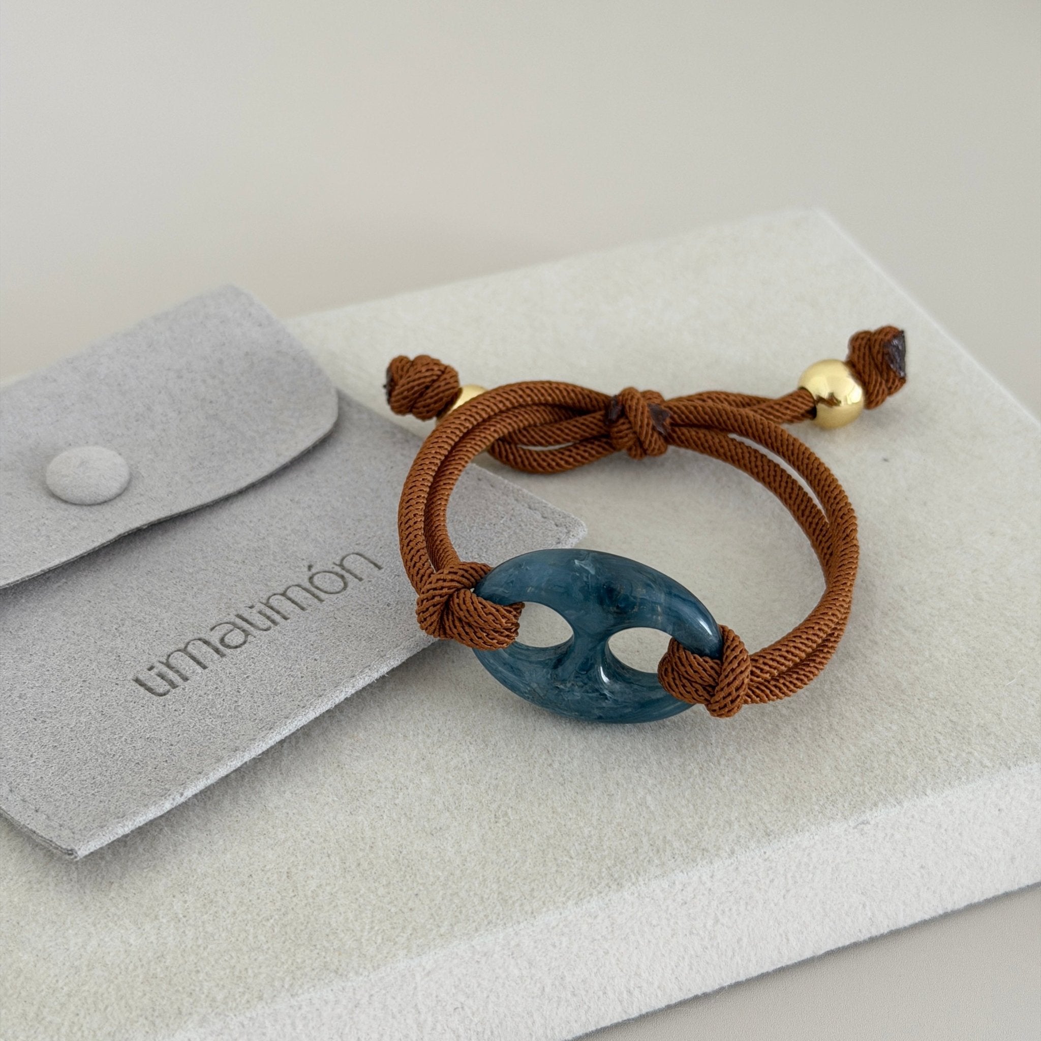 Luna Stone Adjustable Bracelet - Bracelet | LimaLimón Store - 2