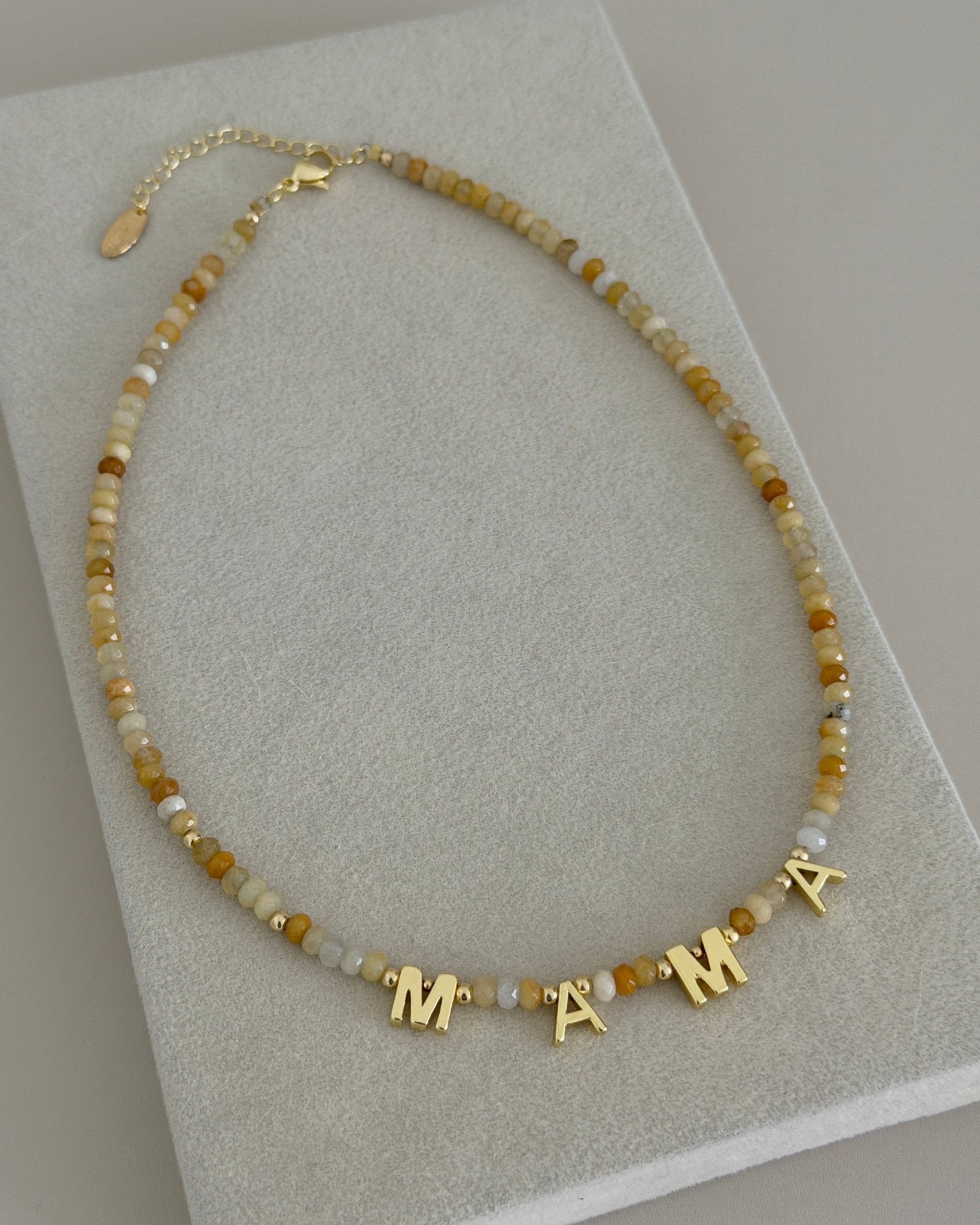 Mama Beaded Necklace - Necklaces | LimaLimón Store - 1