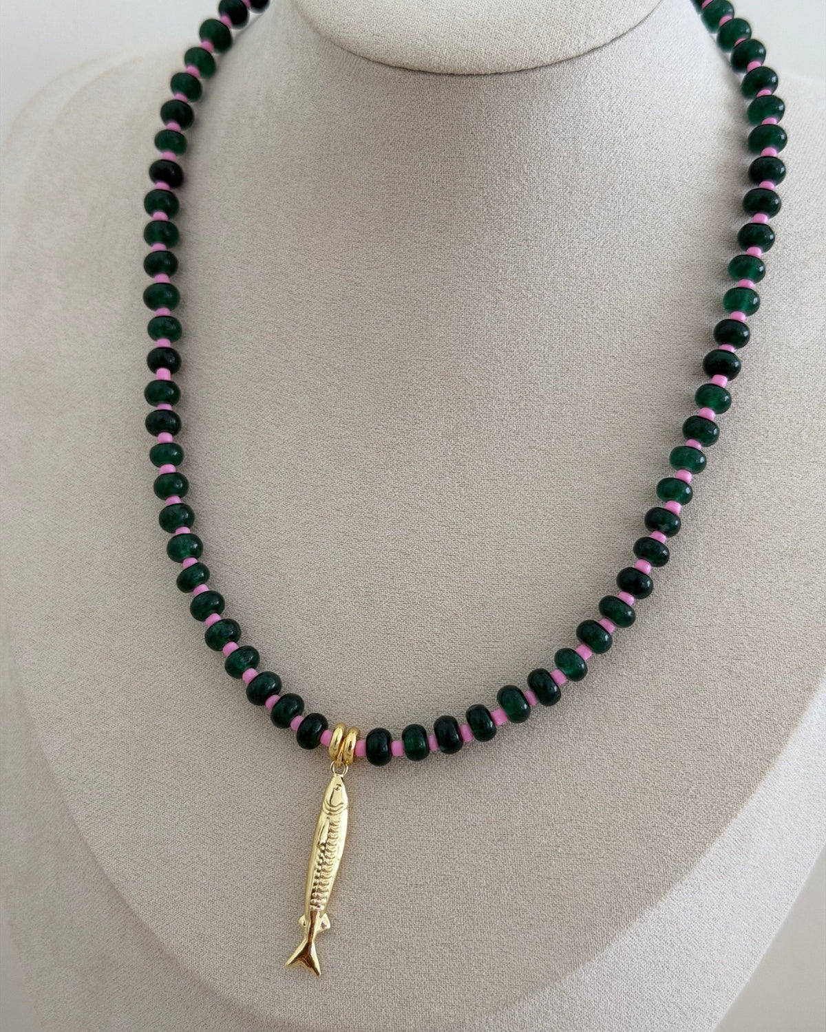 Midnight Fish Charm Beaded Necklace - Necklaces | LimaLimón Store - 3
