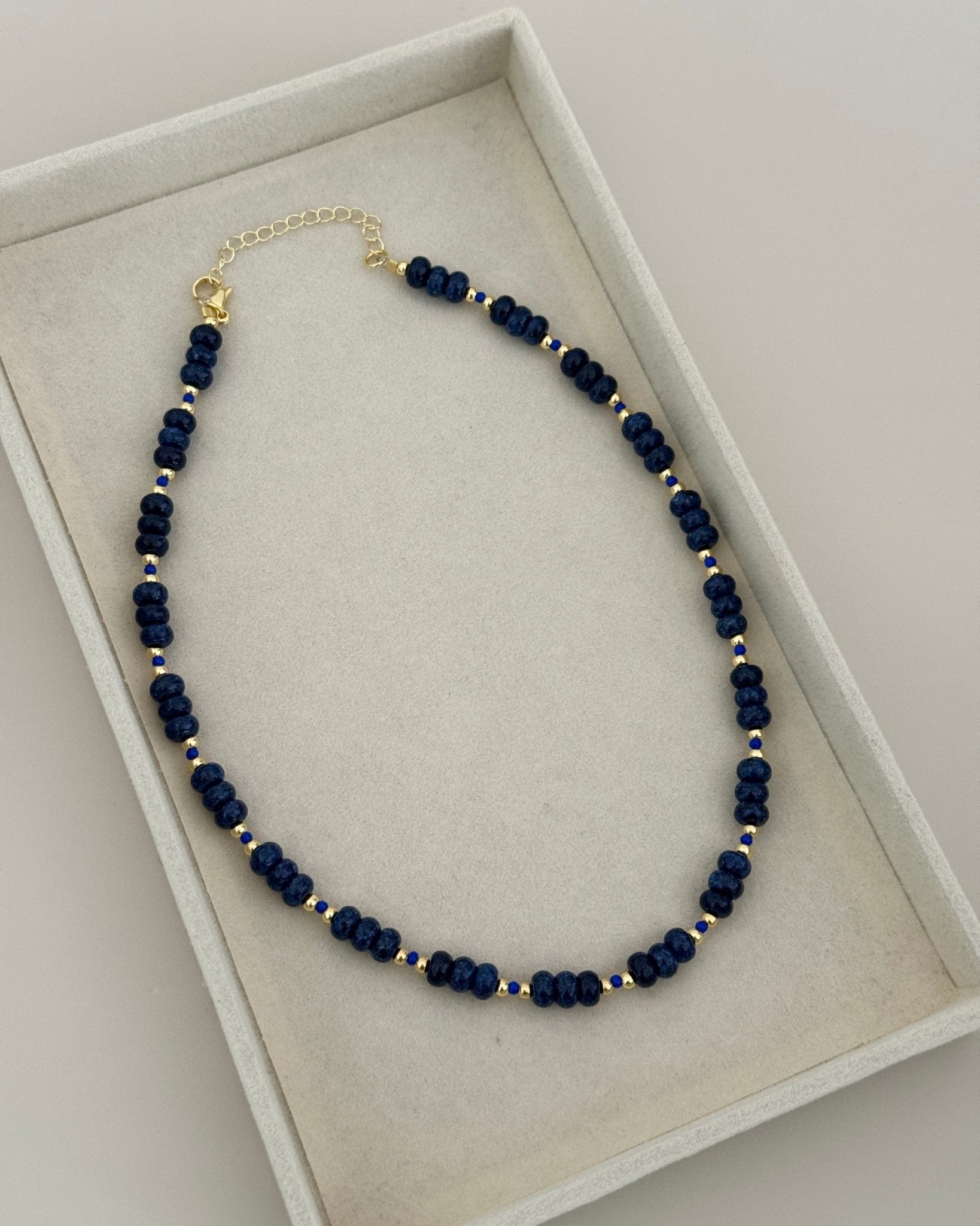 Midnight Gemstone Choker - Necklaces | LimaLimón Store - 5