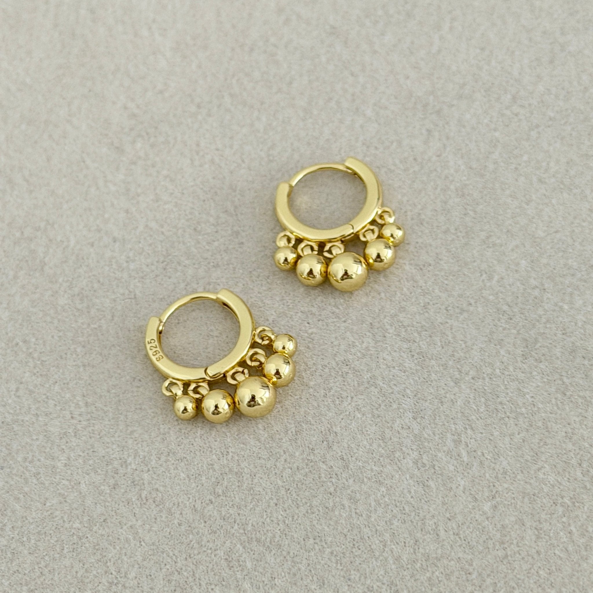 Mini Beaded Hoop Earrings - Earring | LimaLimón Store - 4