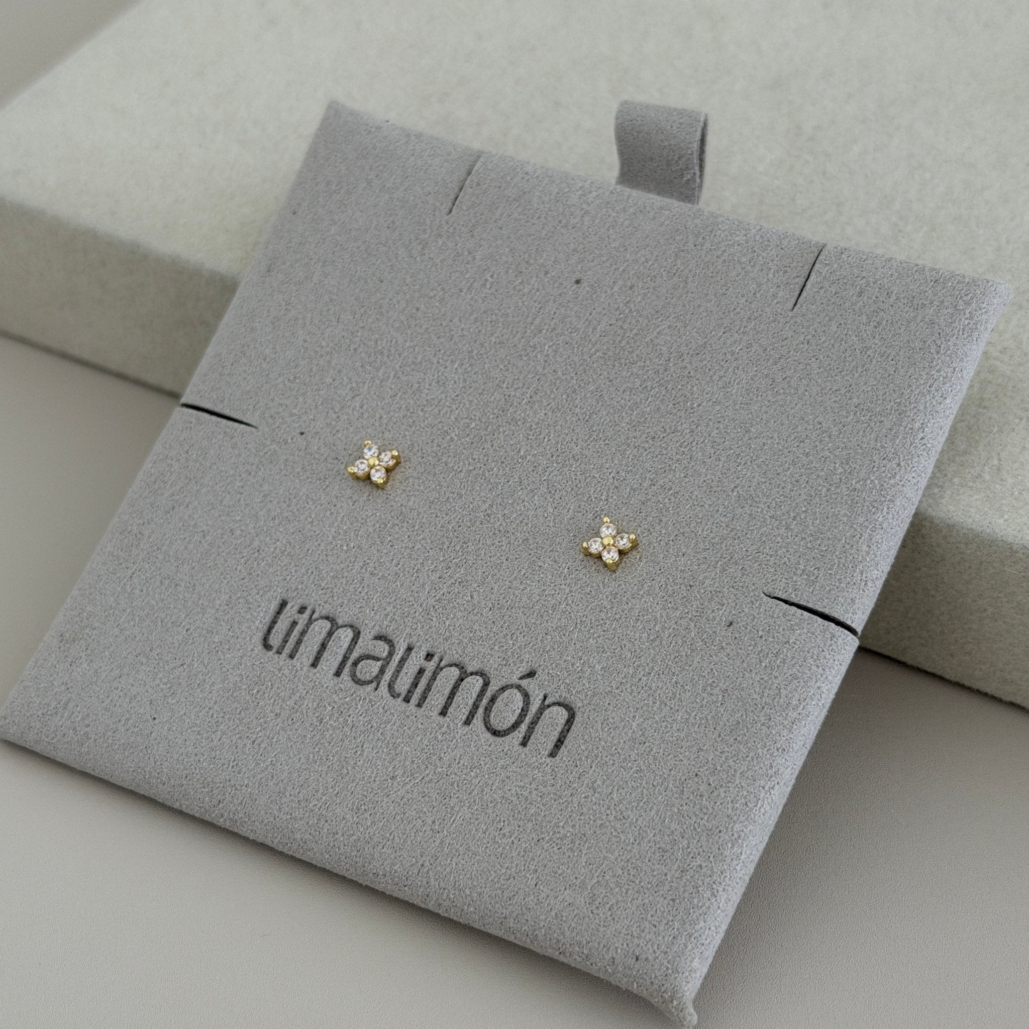 Mini Clover Stud Earrings - Earring | LimaLimón Store - 3