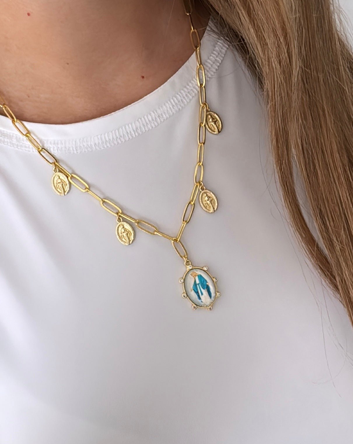Miracle Virgin Necklace - Necklace | LimaLimón Store - 1