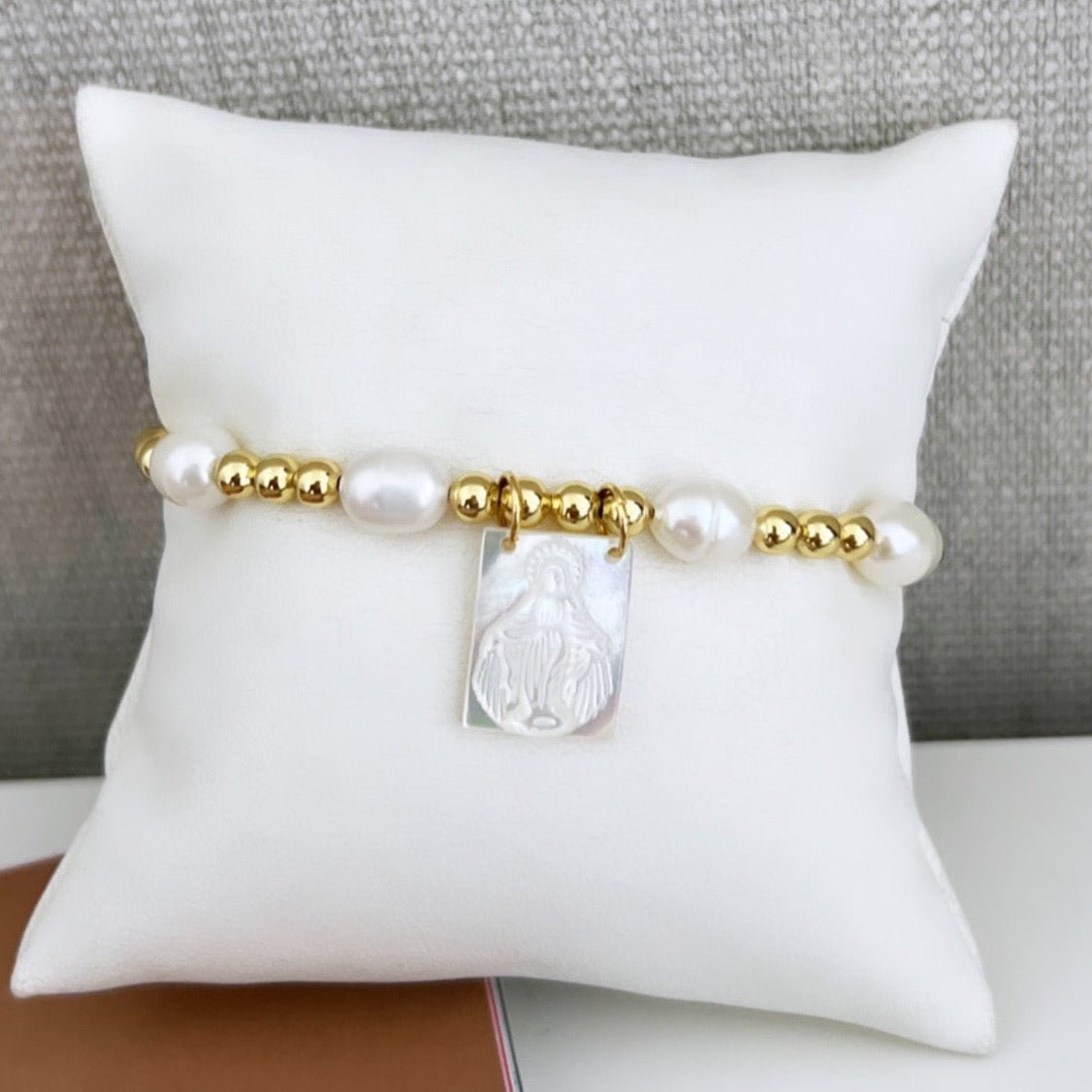 Miracle Virgin Pearls Bracelet - Bracelet | LimaLimón Store - 1