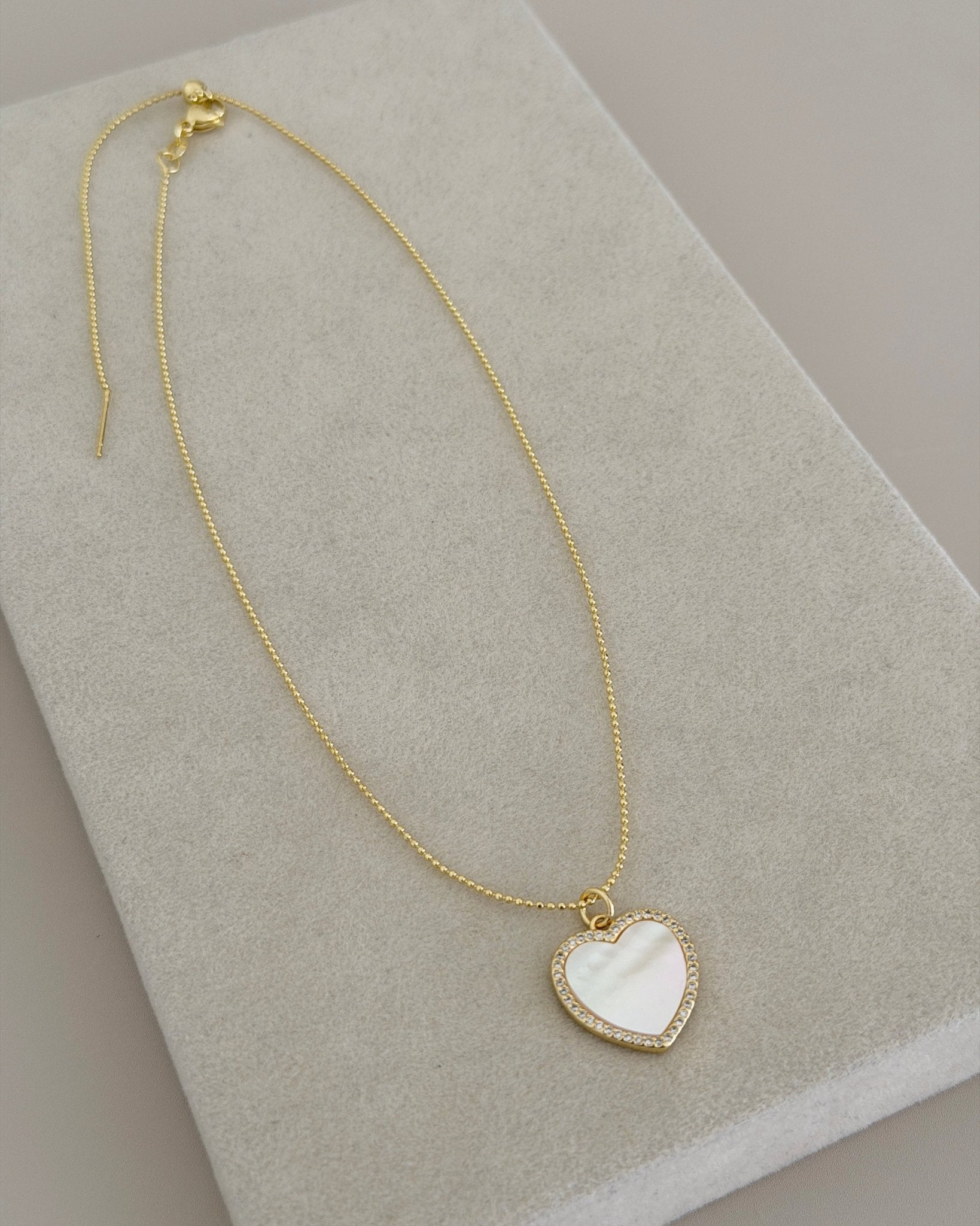 Mother of Pearl Heart Necklace - Necklace | LimaLimón Store - 1
