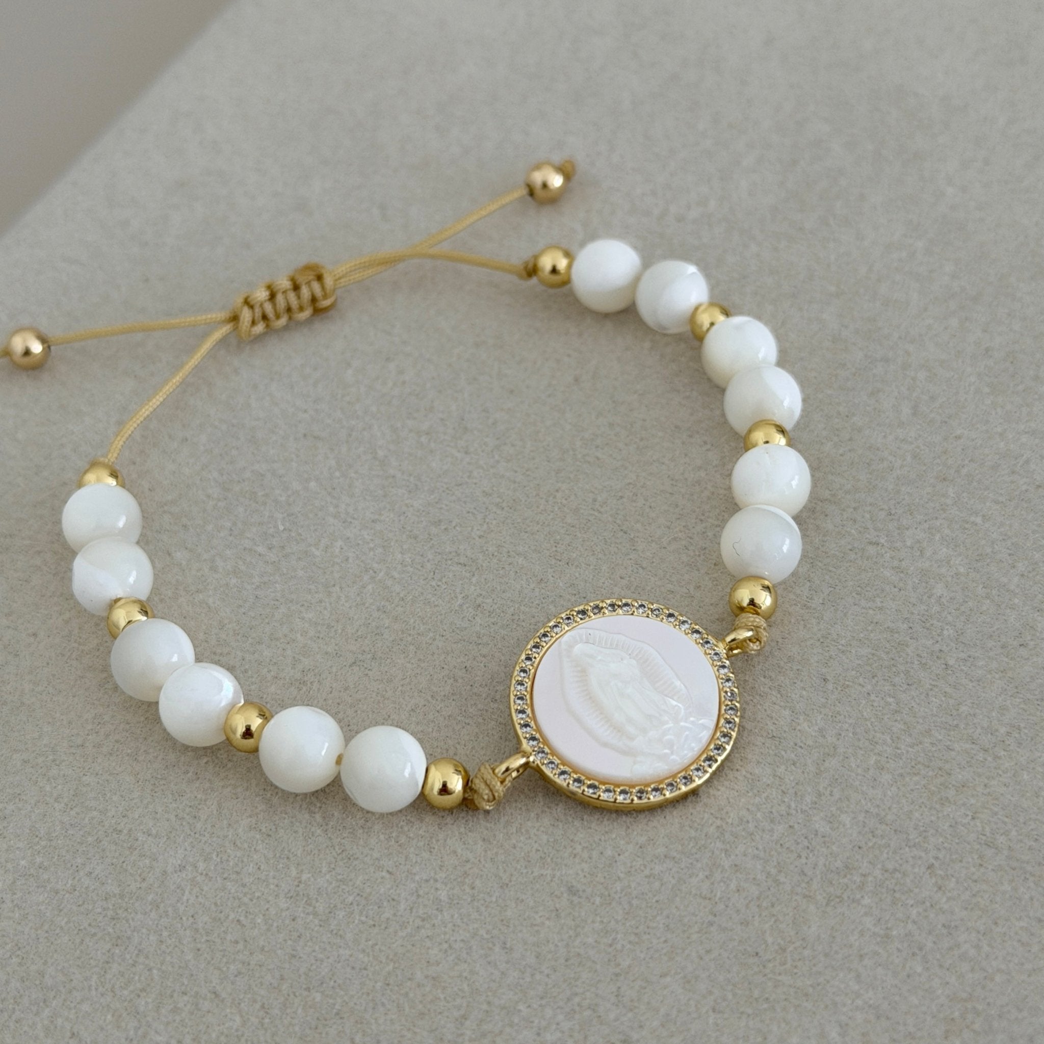 Mother of Pearl Medallion Bracelet - Bracelet | LimaLimón Store - 3