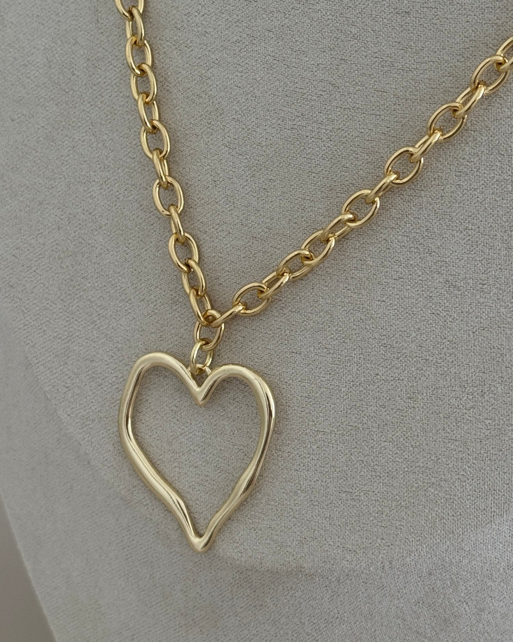 Open Heart Necklace - Necklace | LimaLimón Store - 3