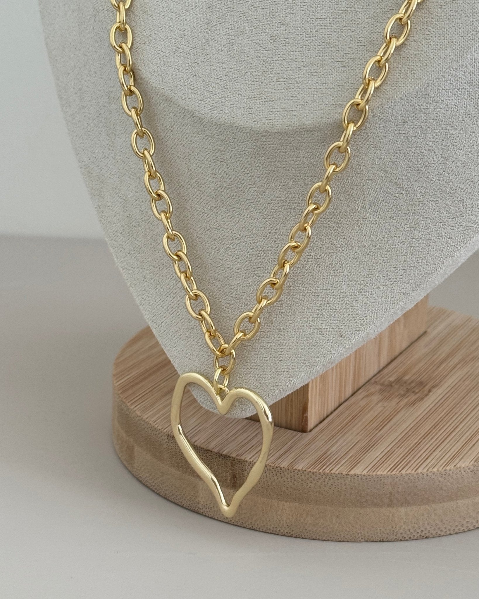 Open Heart Necklace - Necklace | LimaLimón Store - 2