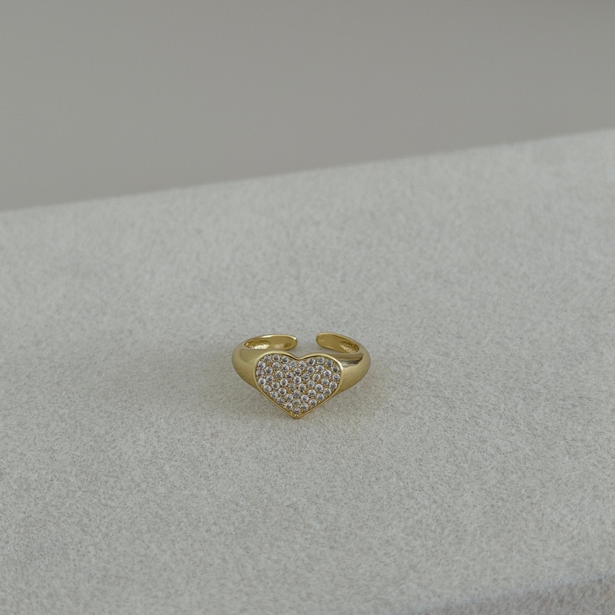 Pavé Heart Open Ring - ring jewelry | LimaLimón Store - 1