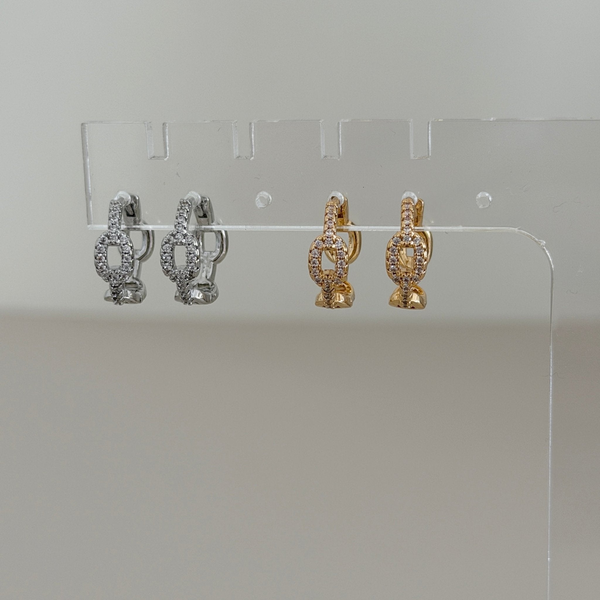 Pavé Oval Mini Hoop Earrings - Earring | LimaLimón Store - 7