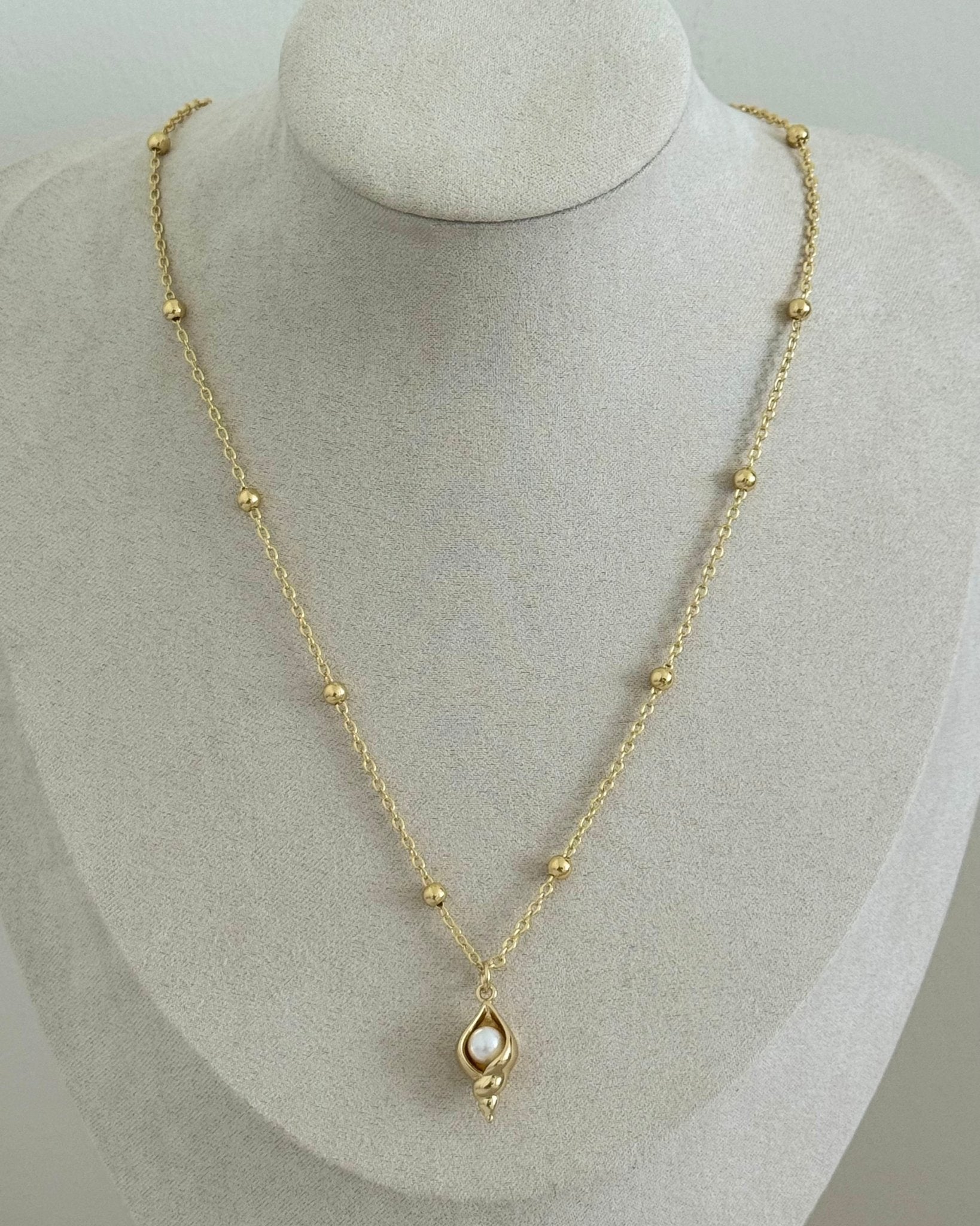 Pearl Gold Necklace - Necklace | LimaLimón Store - 2