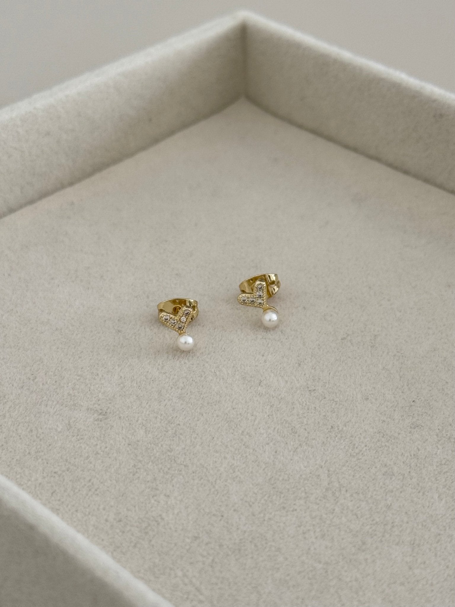 Pearl Heart Stud - Earring | LimaLimón Store - 2