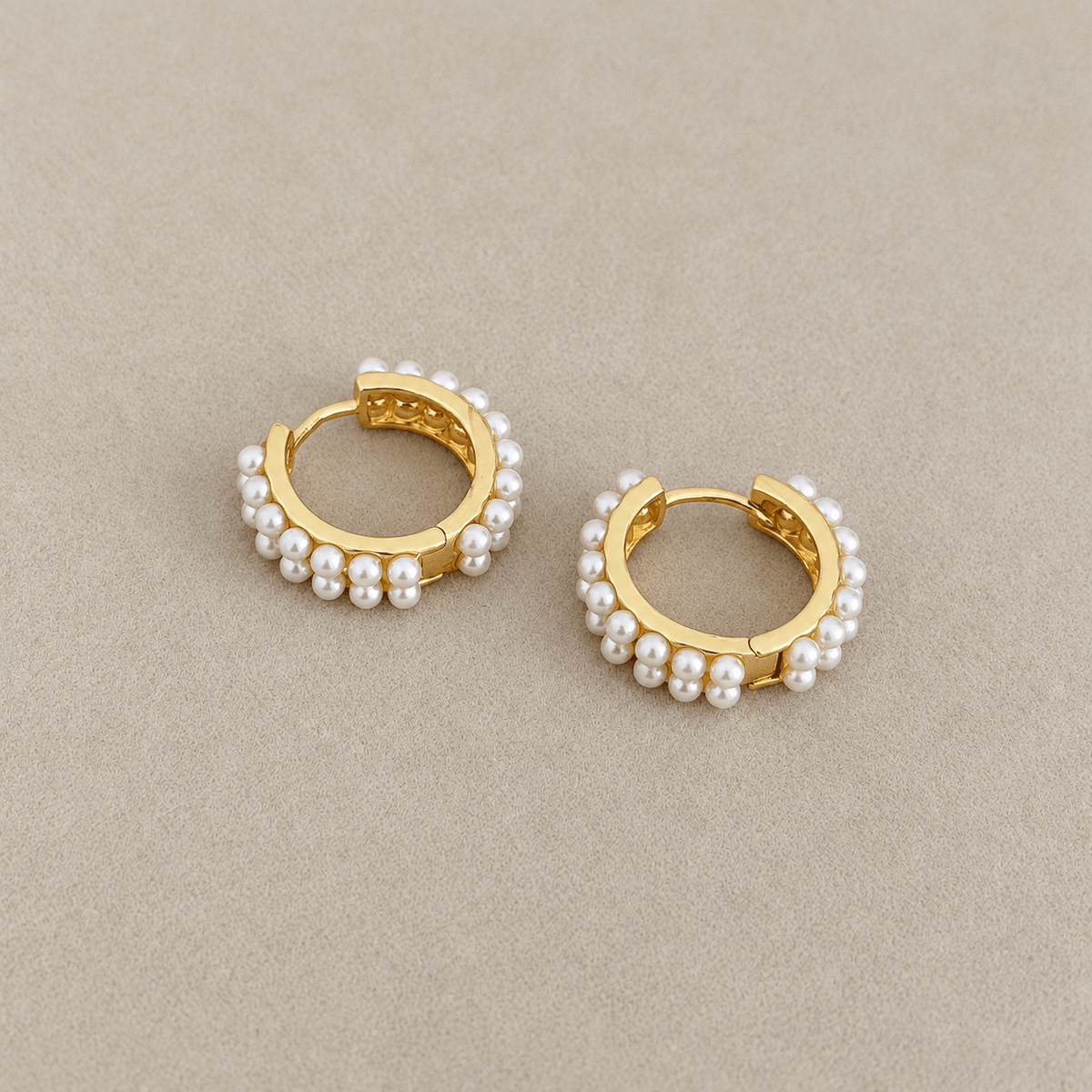 Pearl Mini Hoop Earrings - Earring | LimaLimón Store - 1