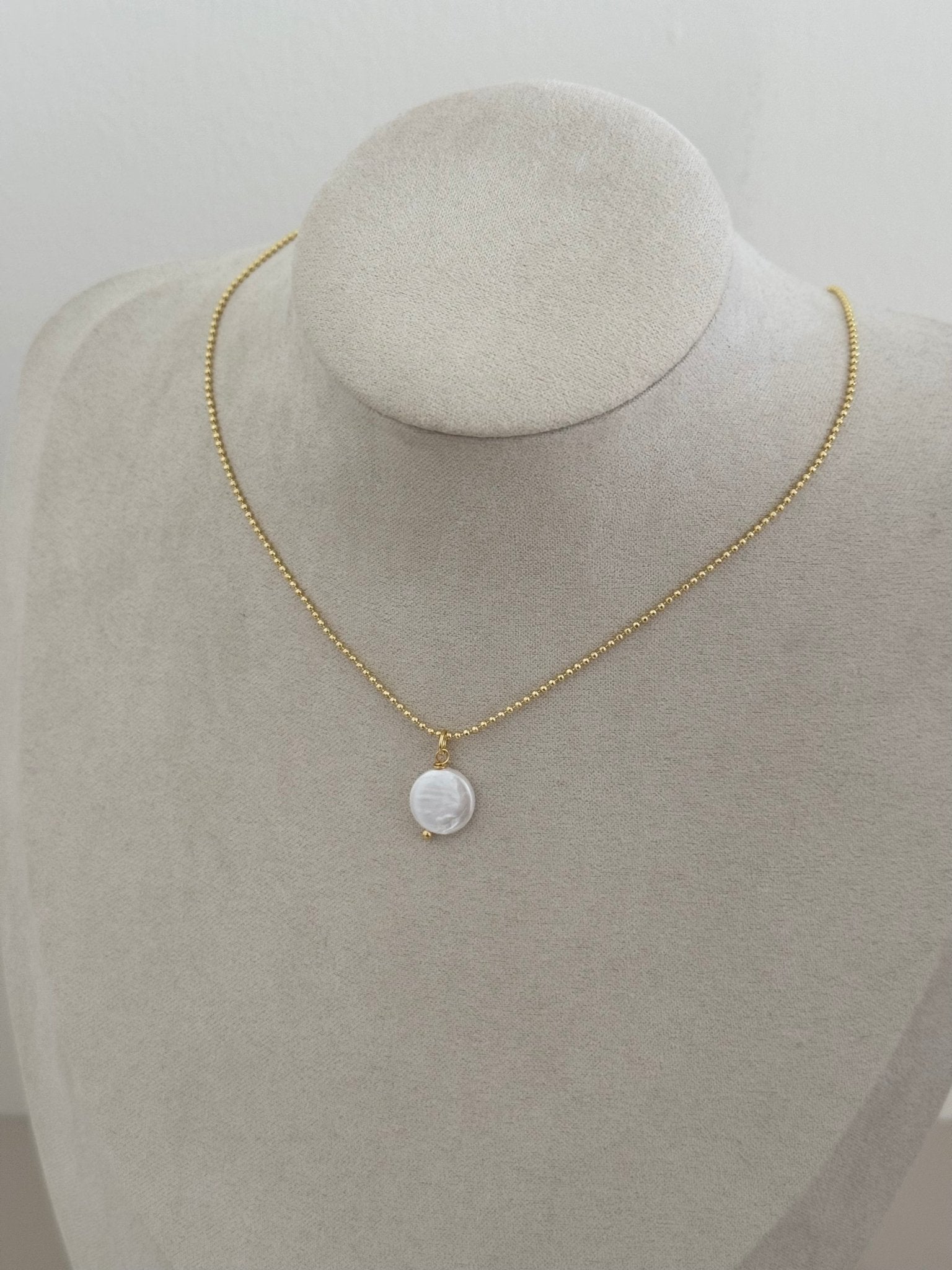 Pearl Necklace - Necklace | LimaLimón Store - 2