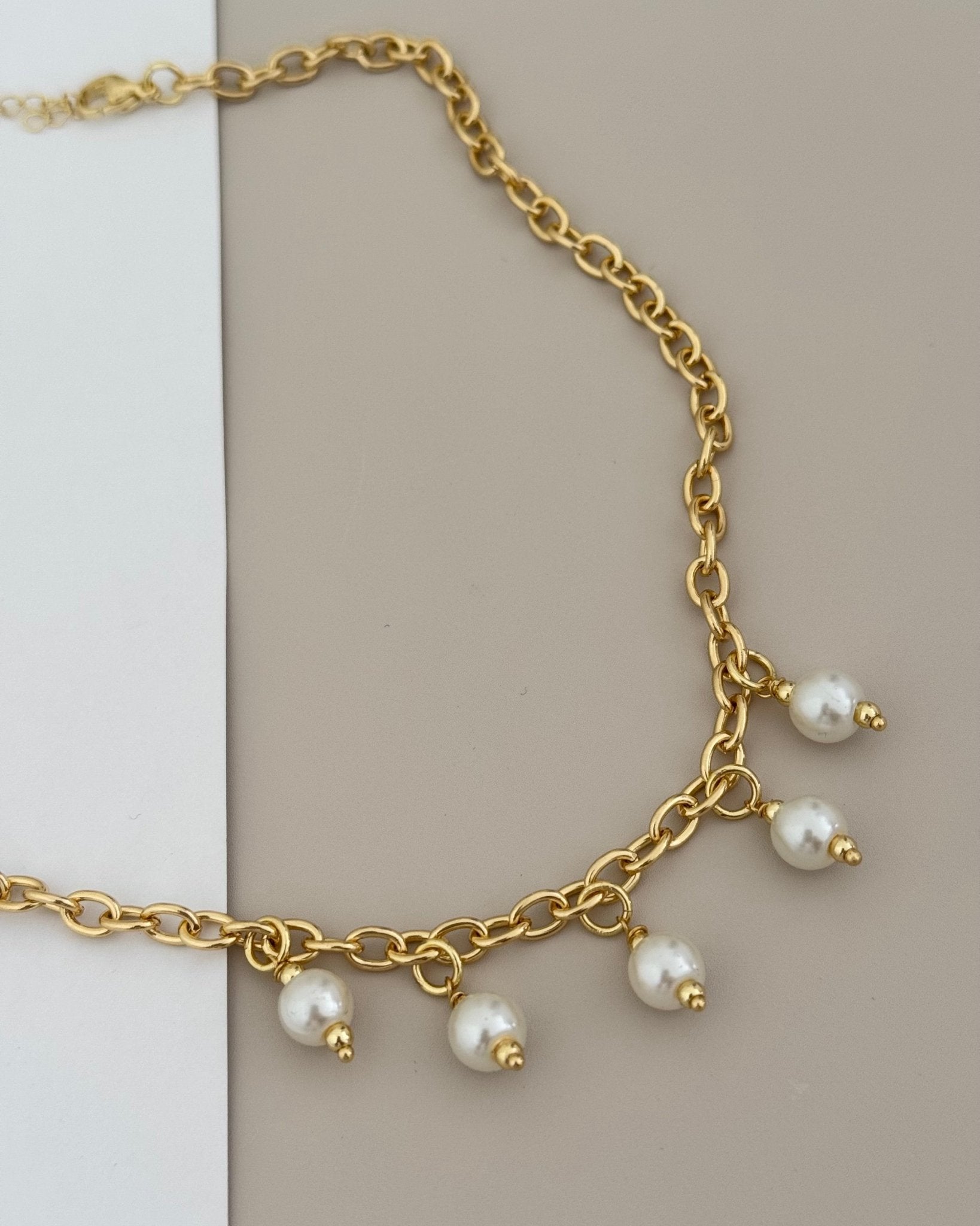 Pearls Chain Necklace - Necklace | LimaLimón Store - 6