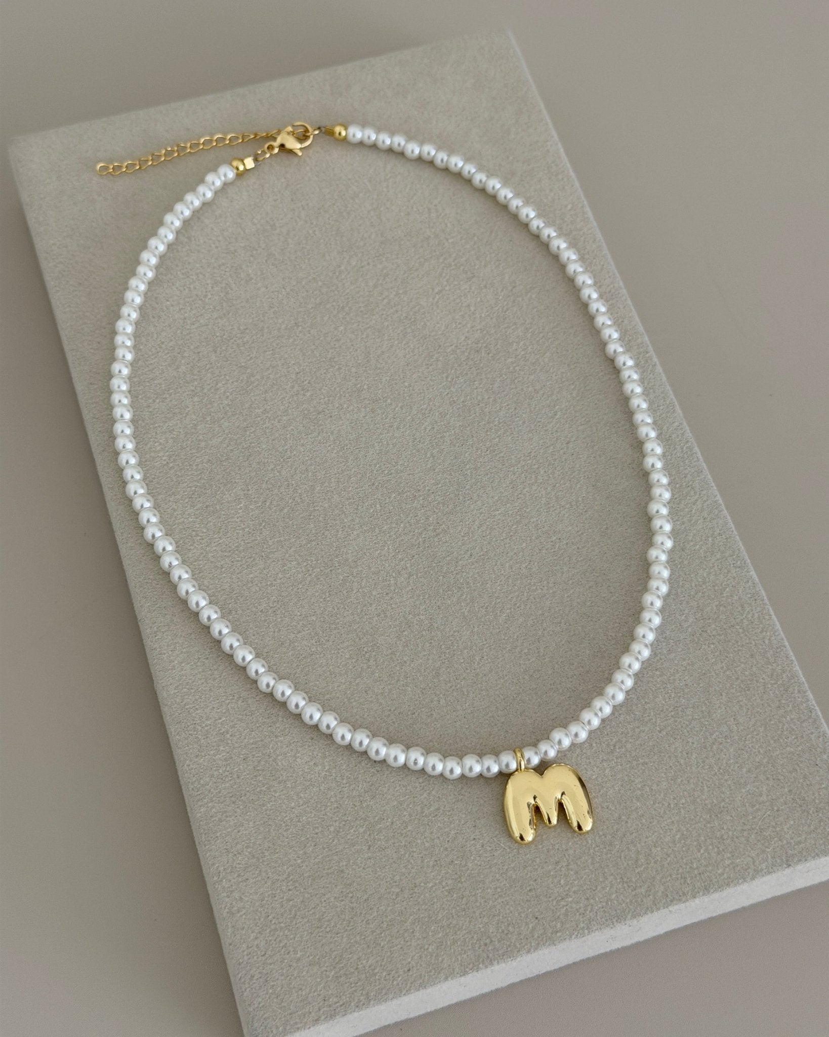 Personalized Initial Pearl Necklace - Necklaces | LimaLimón Store - 6